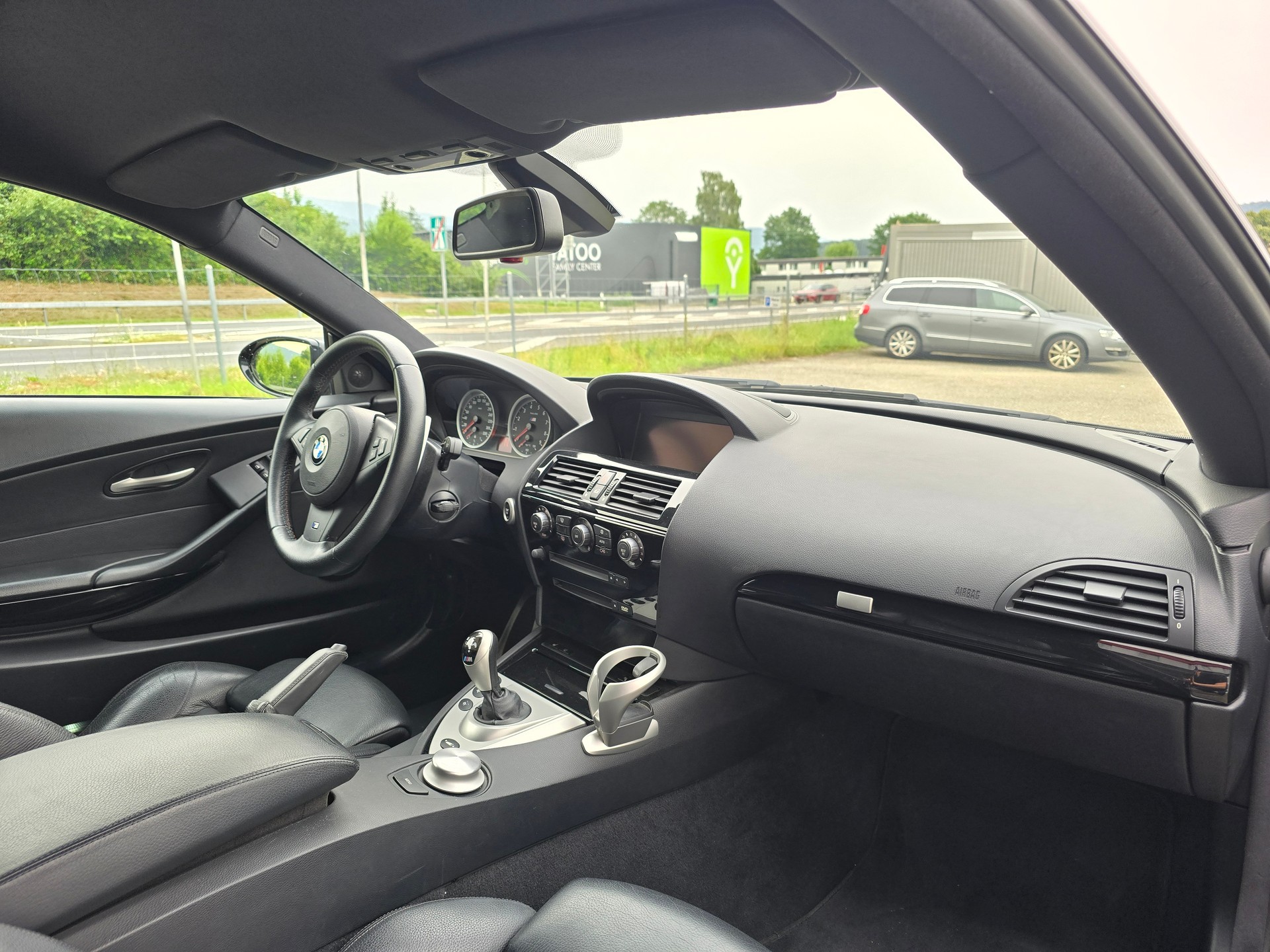 BMW M6-image-12