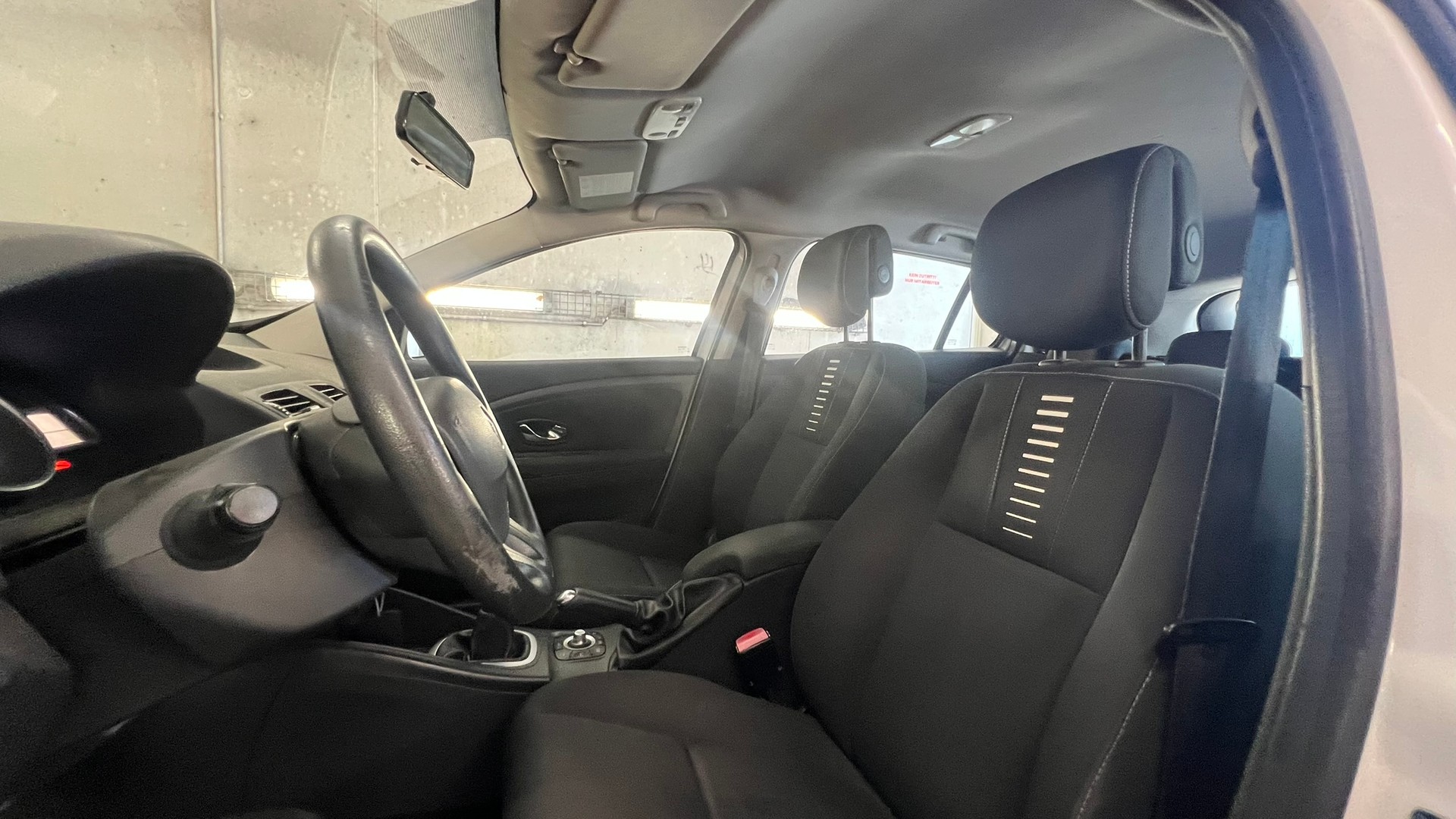 RENAULT MÉGANE GRANDTOUR 1.5 dCi EXPRESSION l 110 PS-image-18