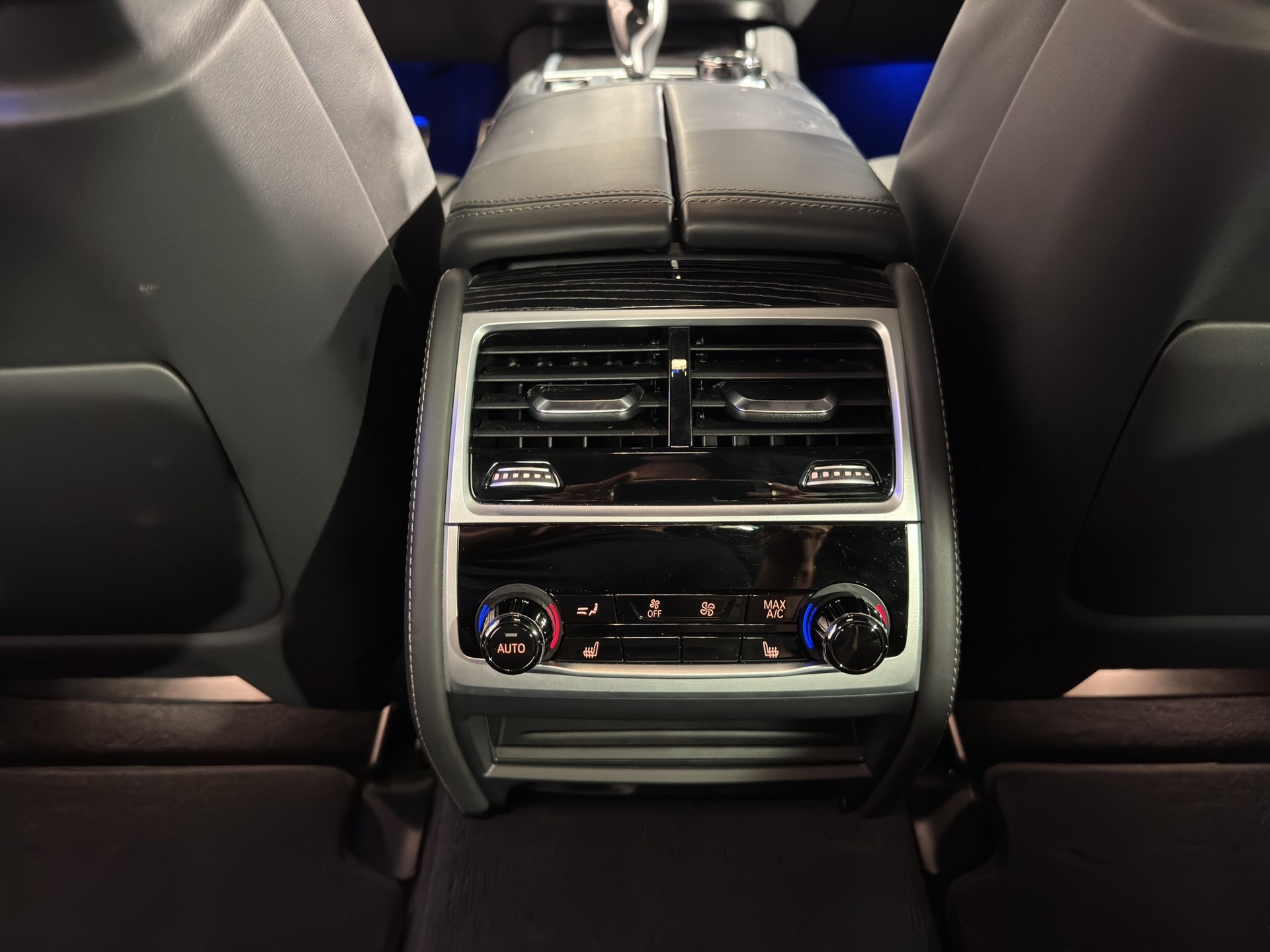 BMW 730d xDrive M Sport-image-9