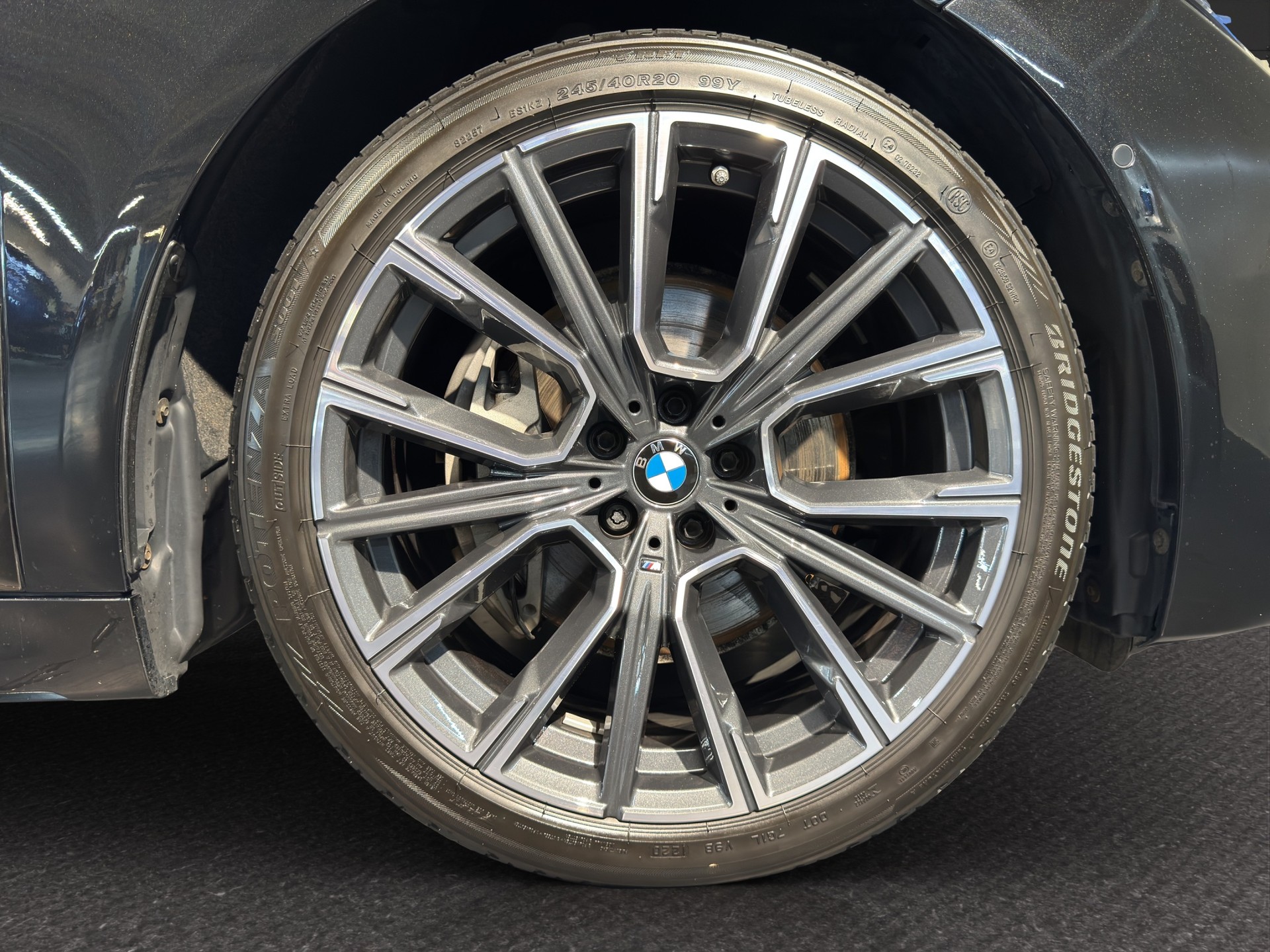 BMW 730d xDrive M Sport-image-14