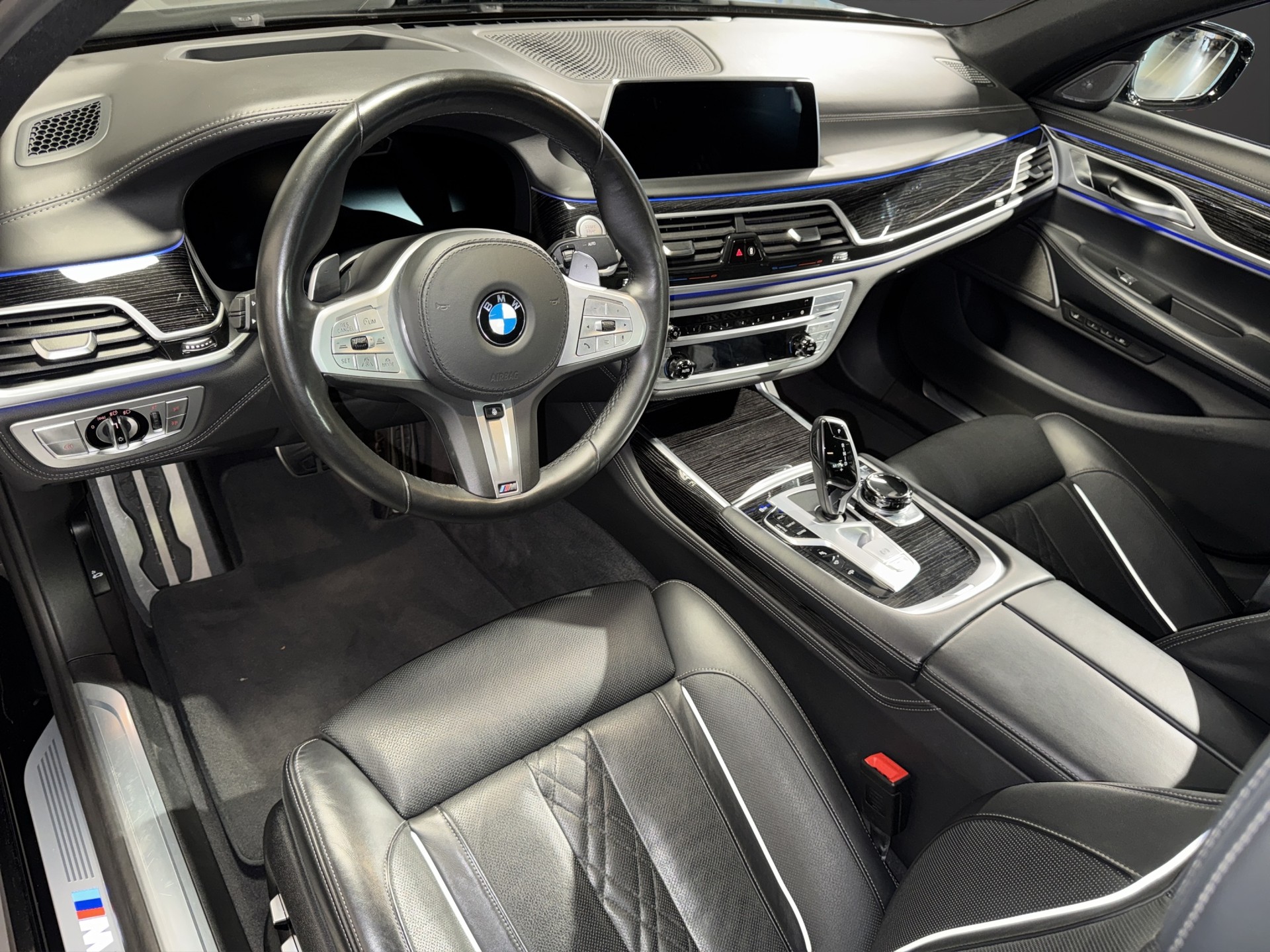 BMW 730d xDrive M Sport-image-7
