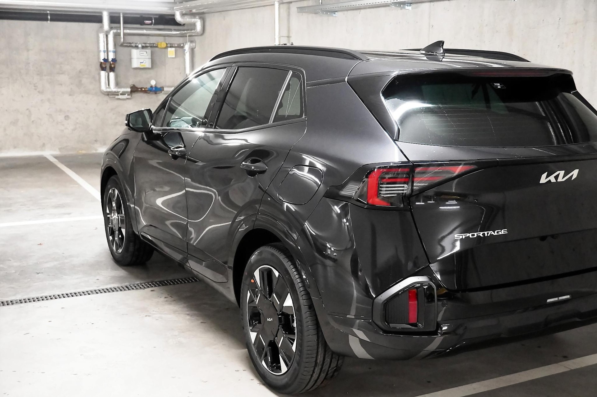 KIA Sportage 1.6 T-GDi Hybrid GT-Line-image-12