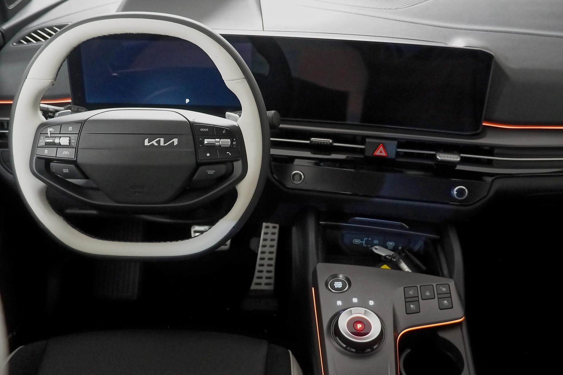 KIA Sportage 1.6 T-GDi Hybrid GT-Line-image-4