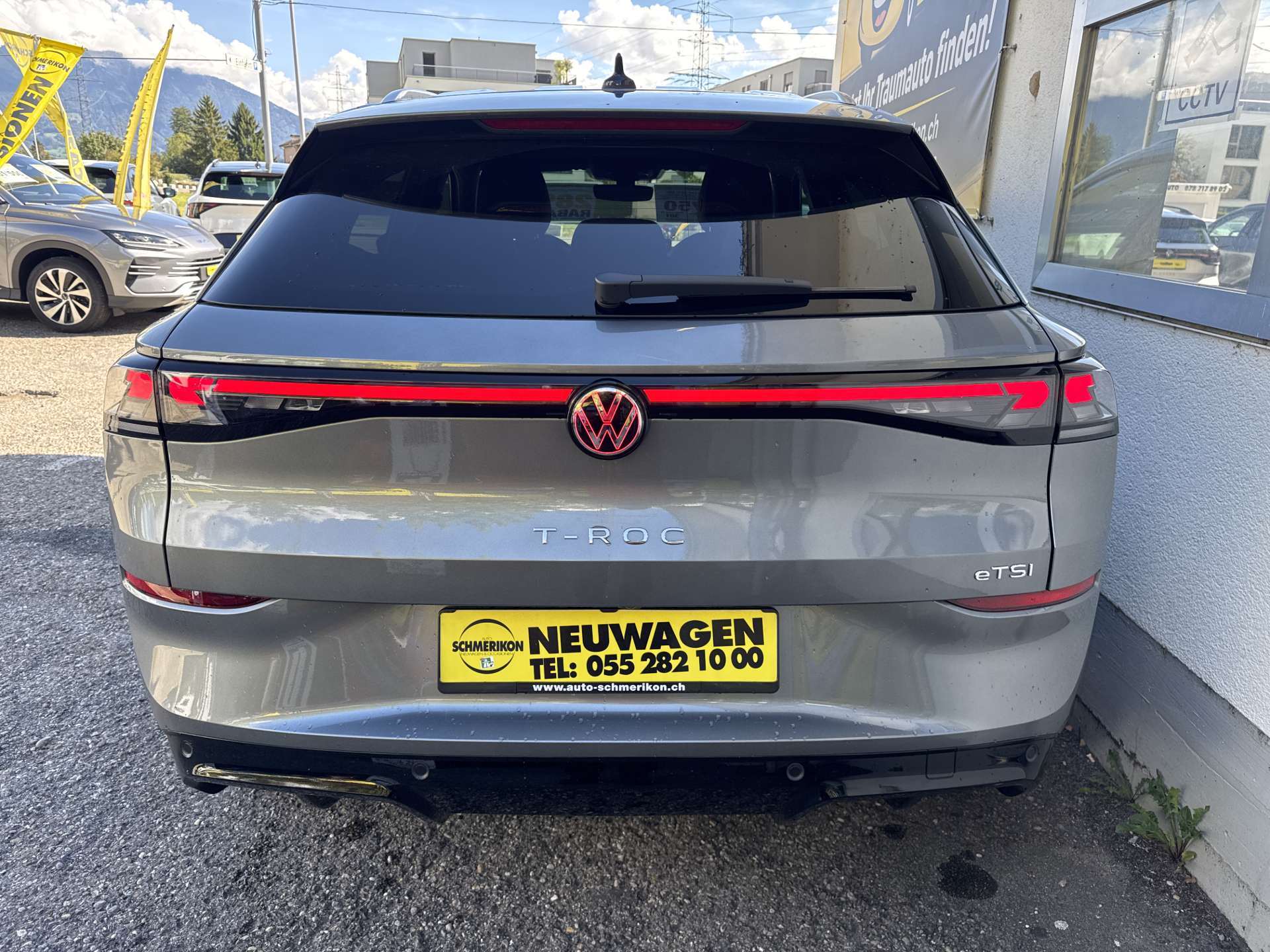 VW T-Roc 1.5 eTSi mHEV R-Line DSG-Automat-image-3