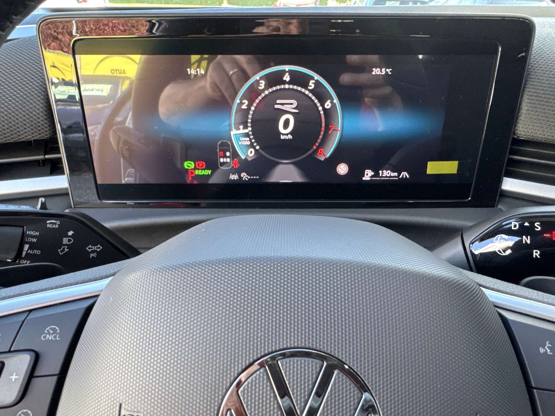 VW T-Roc 1.5 eTSi mHEV R-Line DSG-Automat-image-11