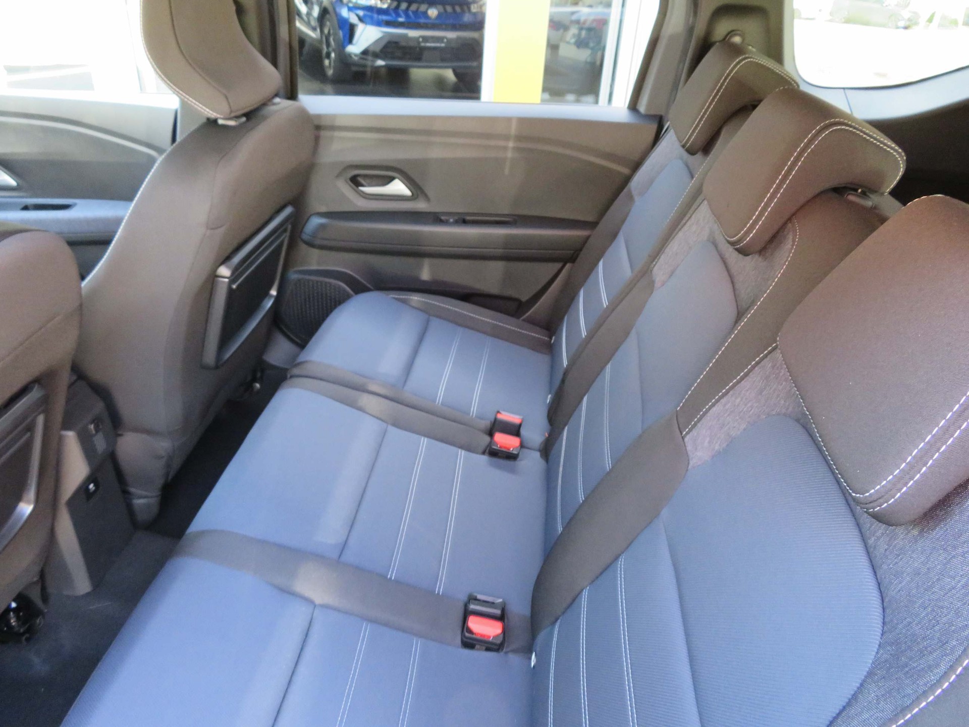DACIA Jogger 1.8 Hybrid Journey 7P-image-8