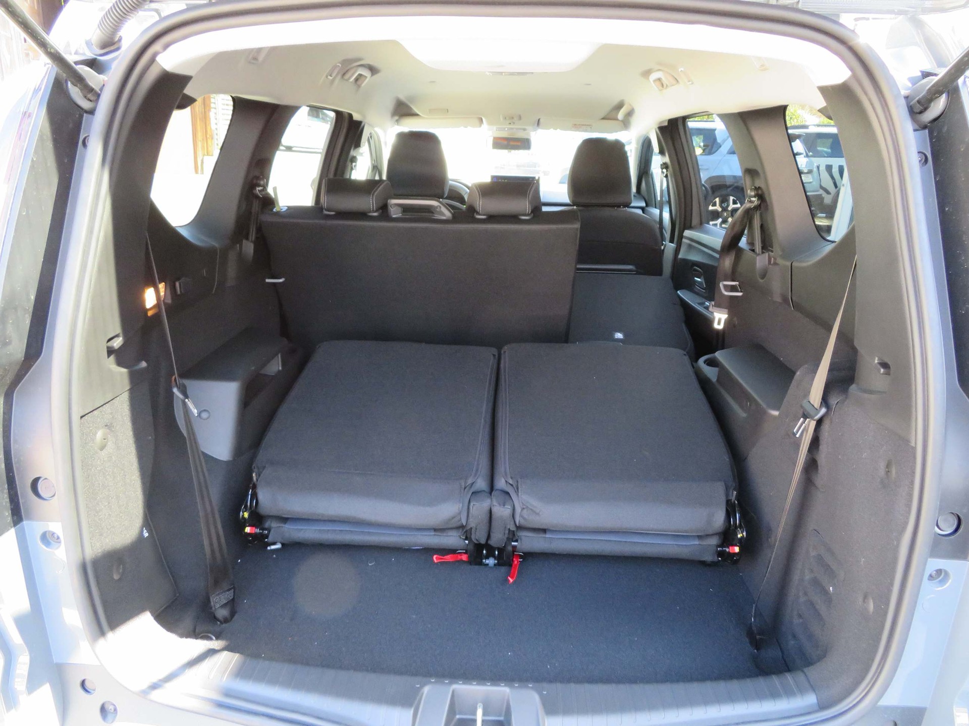 DACIA Jogger 1.8 Hybrid Journey 7P-image-11