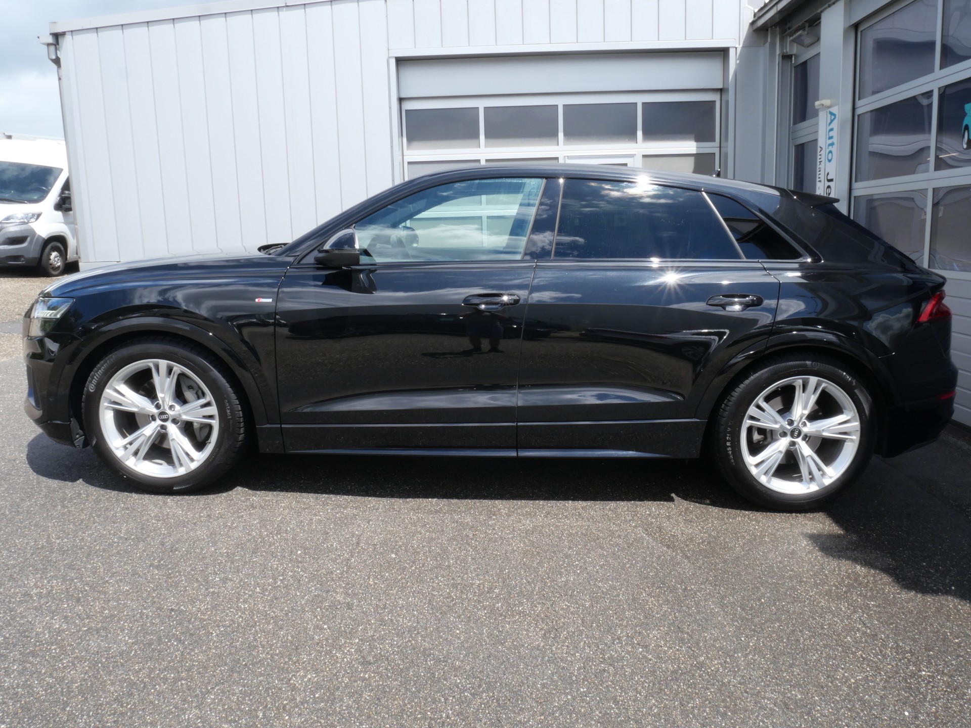 AUDI Q8 50 TDI quattro tiptronic *CH-Auto, Allradlenkung, 360°-Kamera, AHK*-image-1