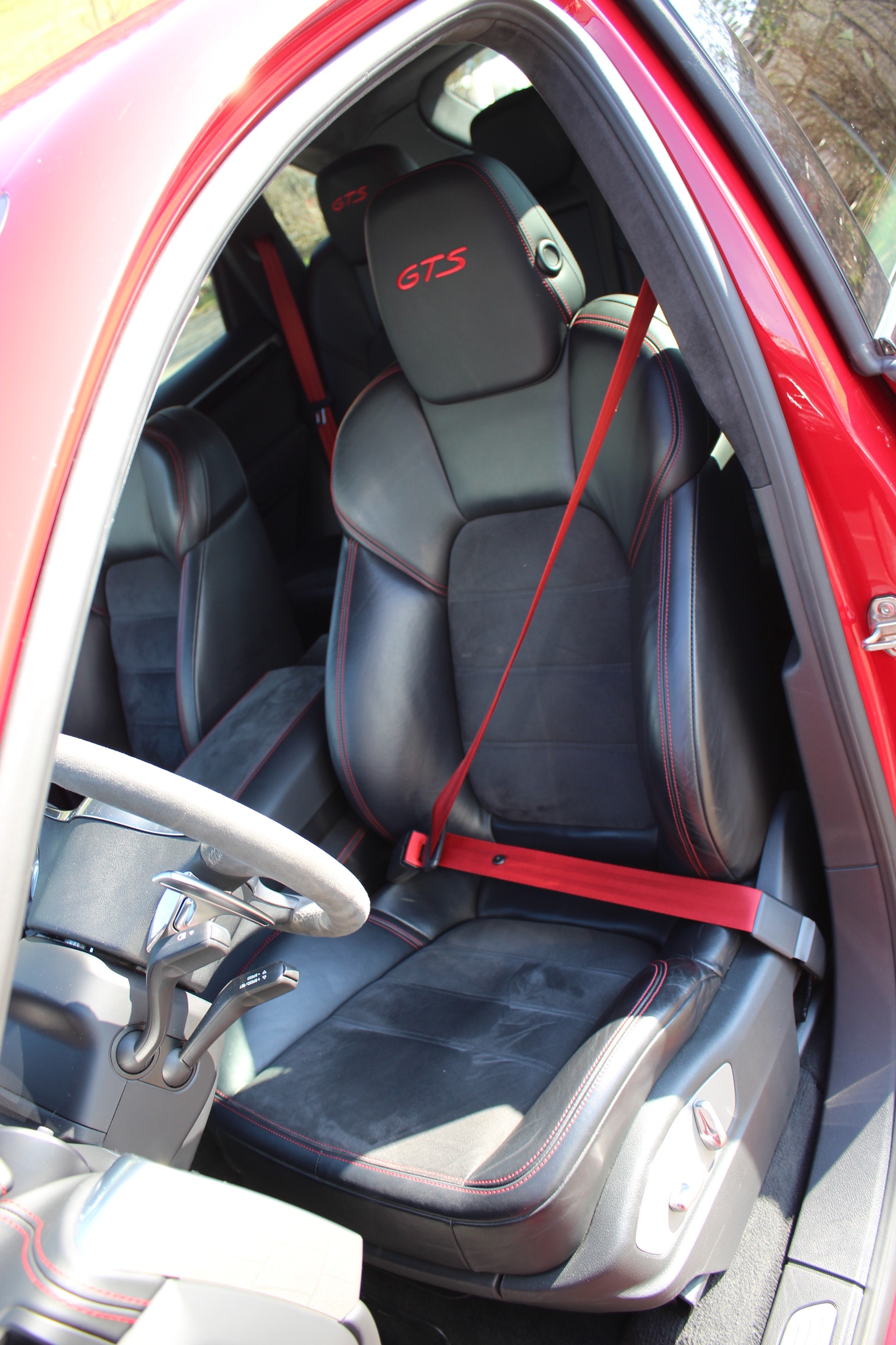 PORSCHE Cayenne GTS-image-8