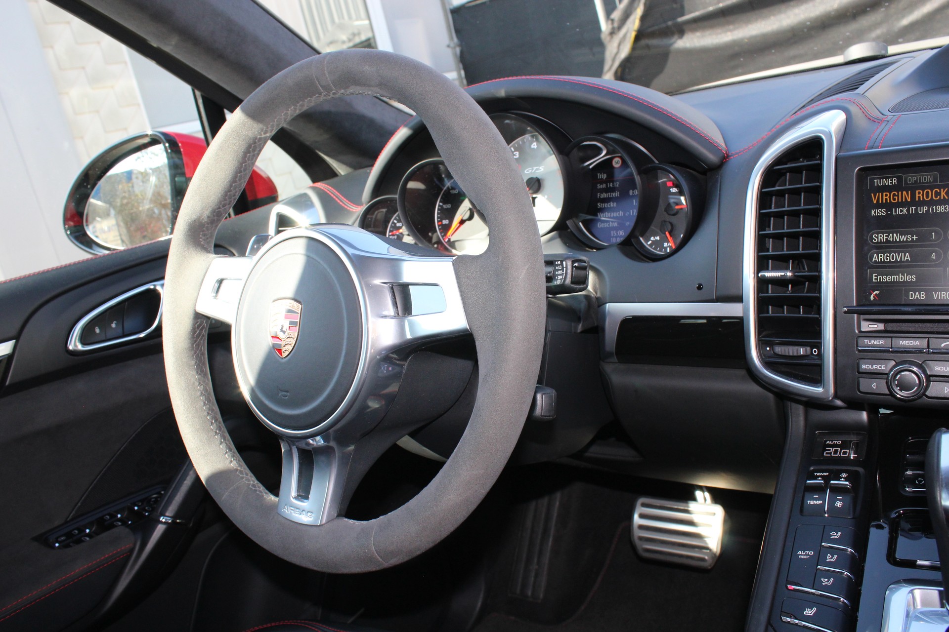 PORSCHE Cayenne GTS-image-5