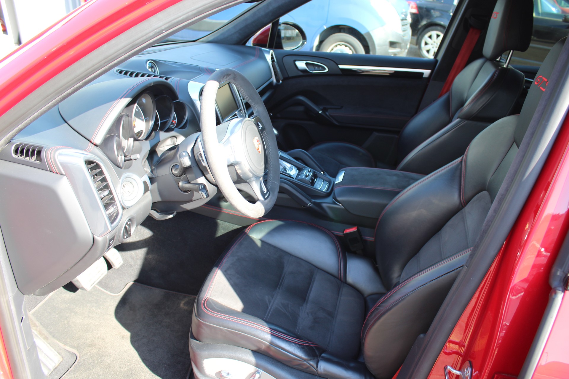 PORSCHE Cayenne GTS-image-7