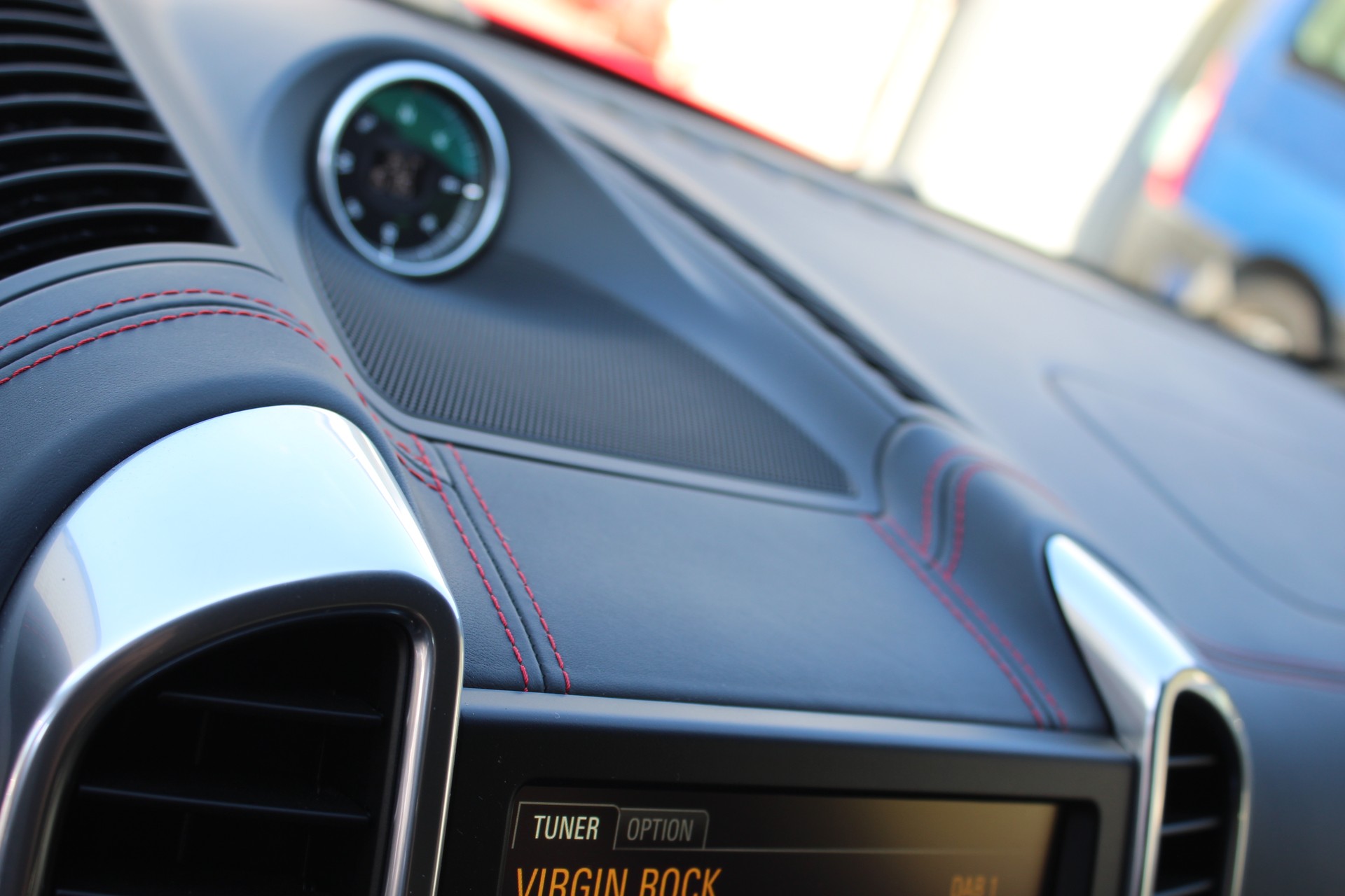 PORSCHE Cayenne GTS-image-10