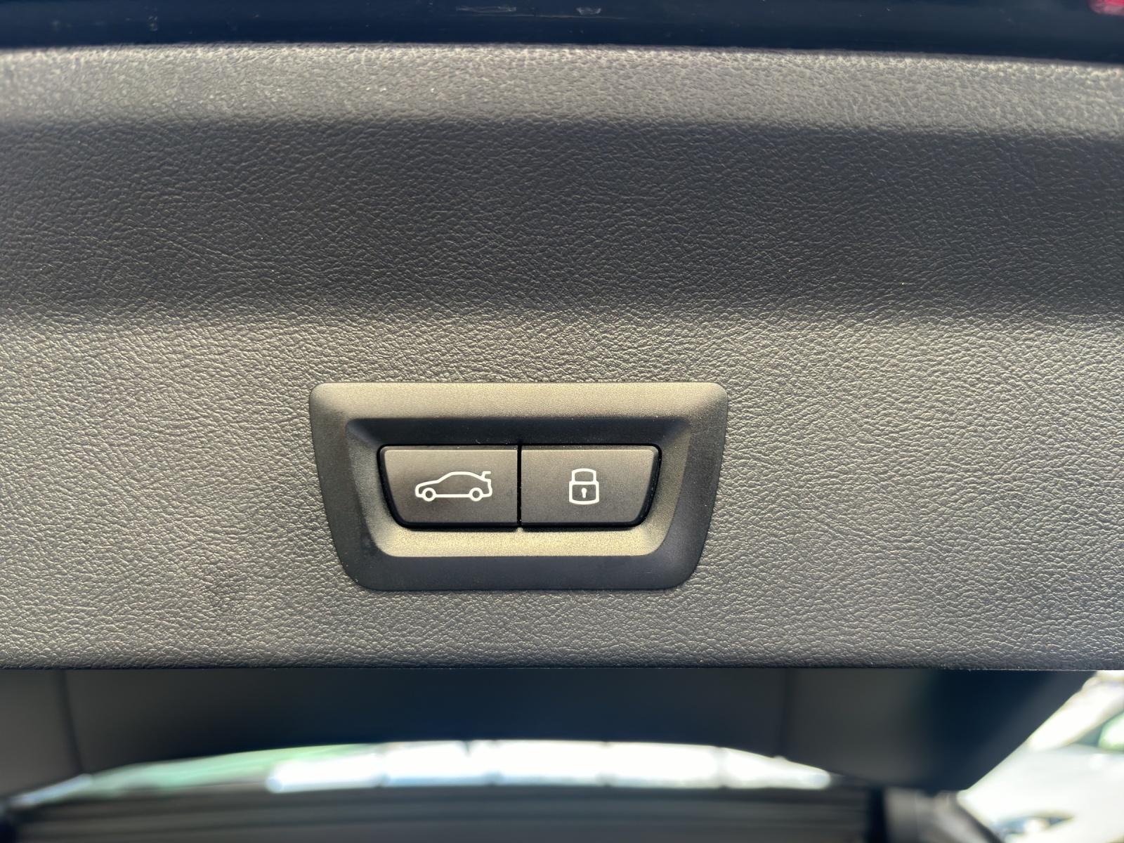 BMW X3 20d xDrive paddles-image-22