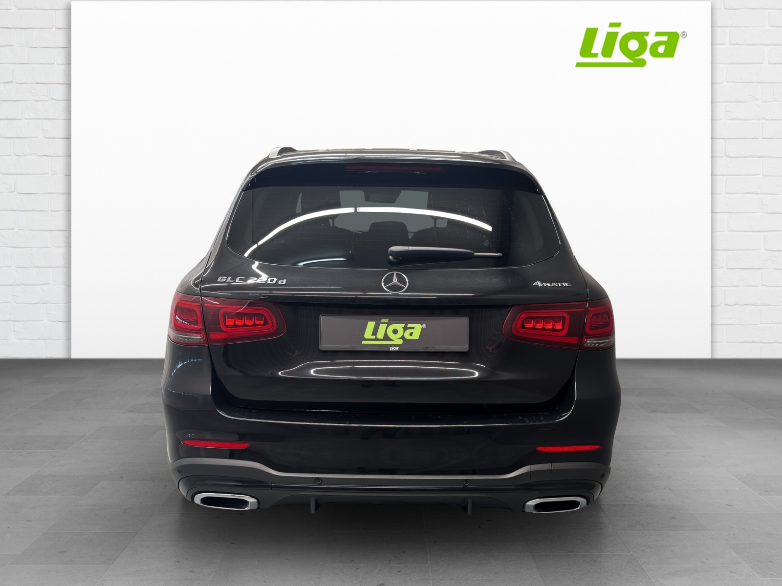 MERCEDES-BENZ GLC 220 d AMG Line 4Matic-image-4