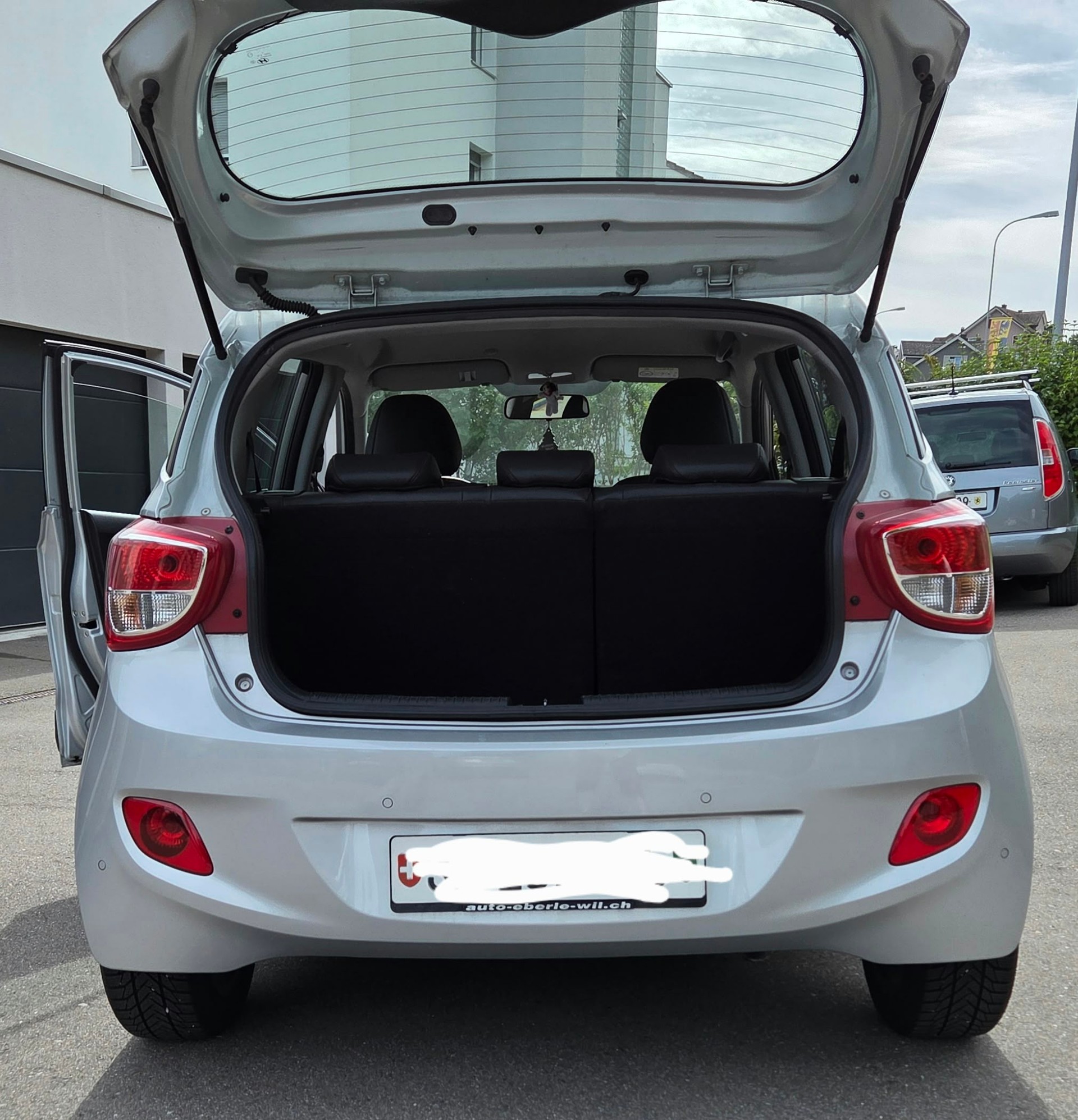 HYUNDAI 1.2 Premium-image-1