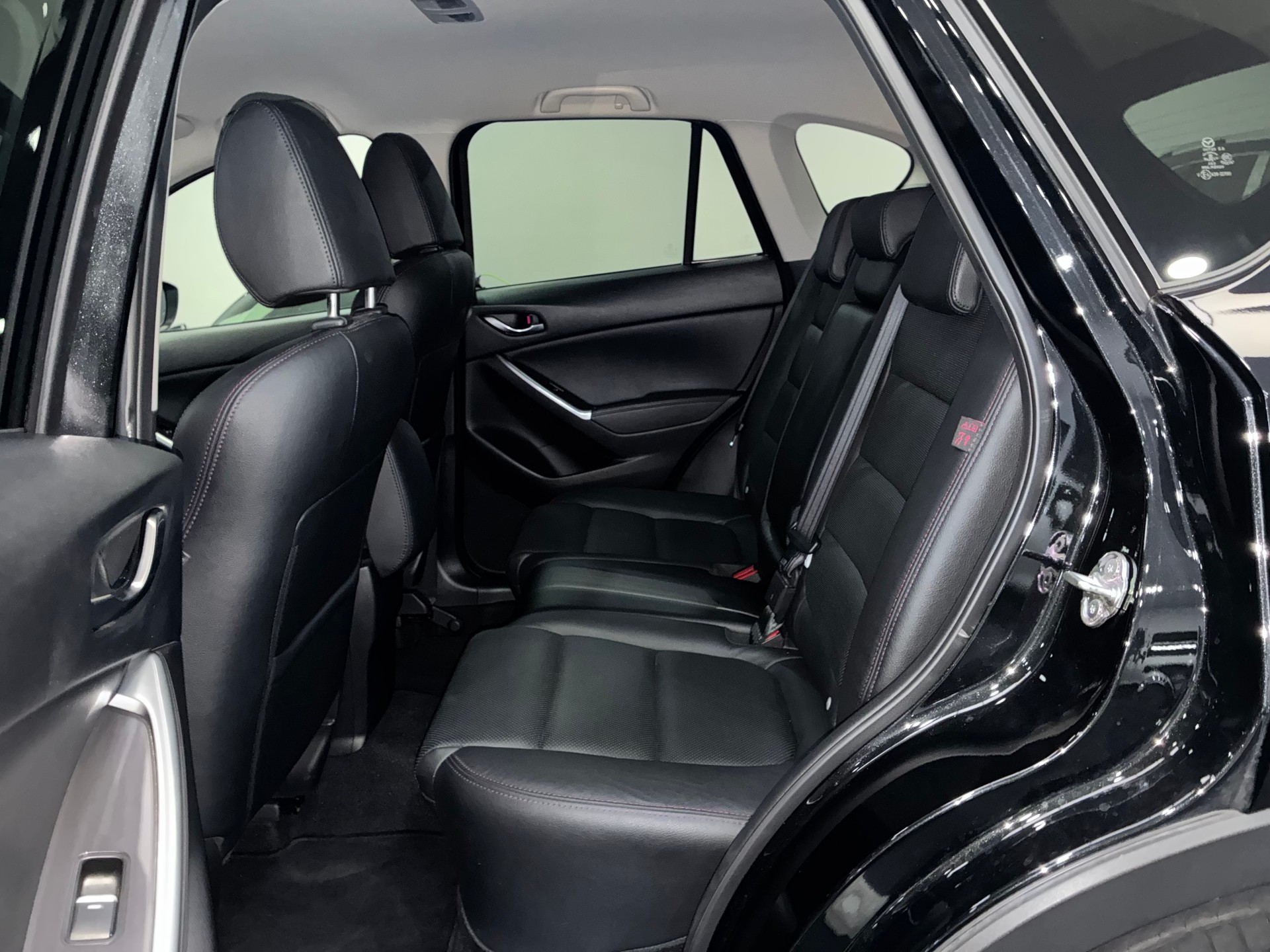 MAZDA CX-5 2.2 D HP Revolution AWD Automatic-image-10
