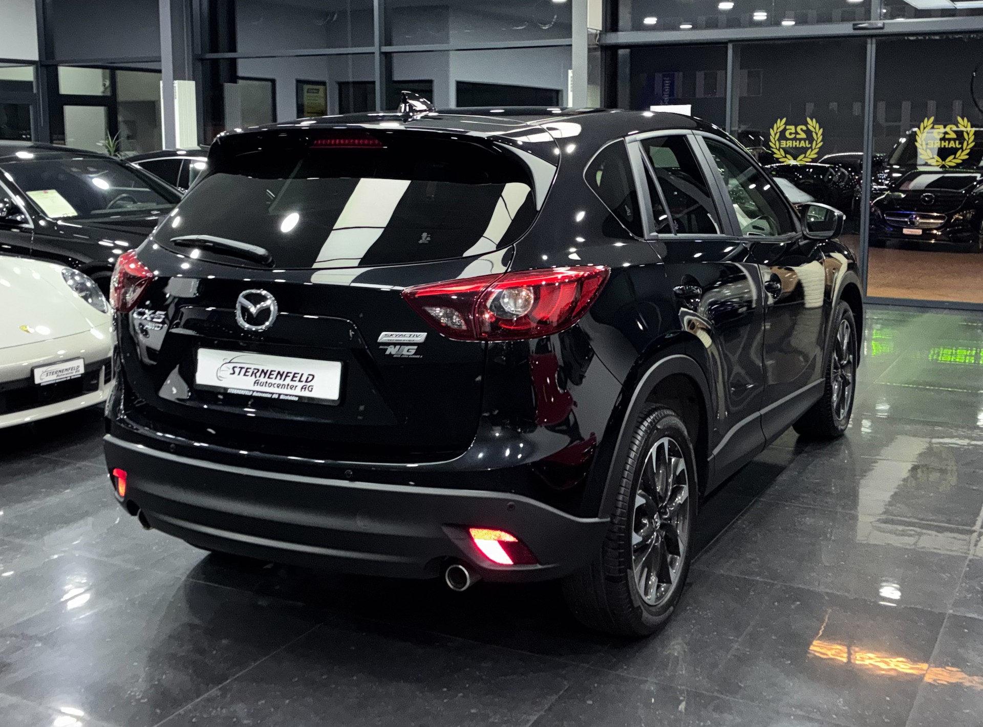 MAZDA CX-5 2.2 D HP Revolution AWD Automatic-image-6