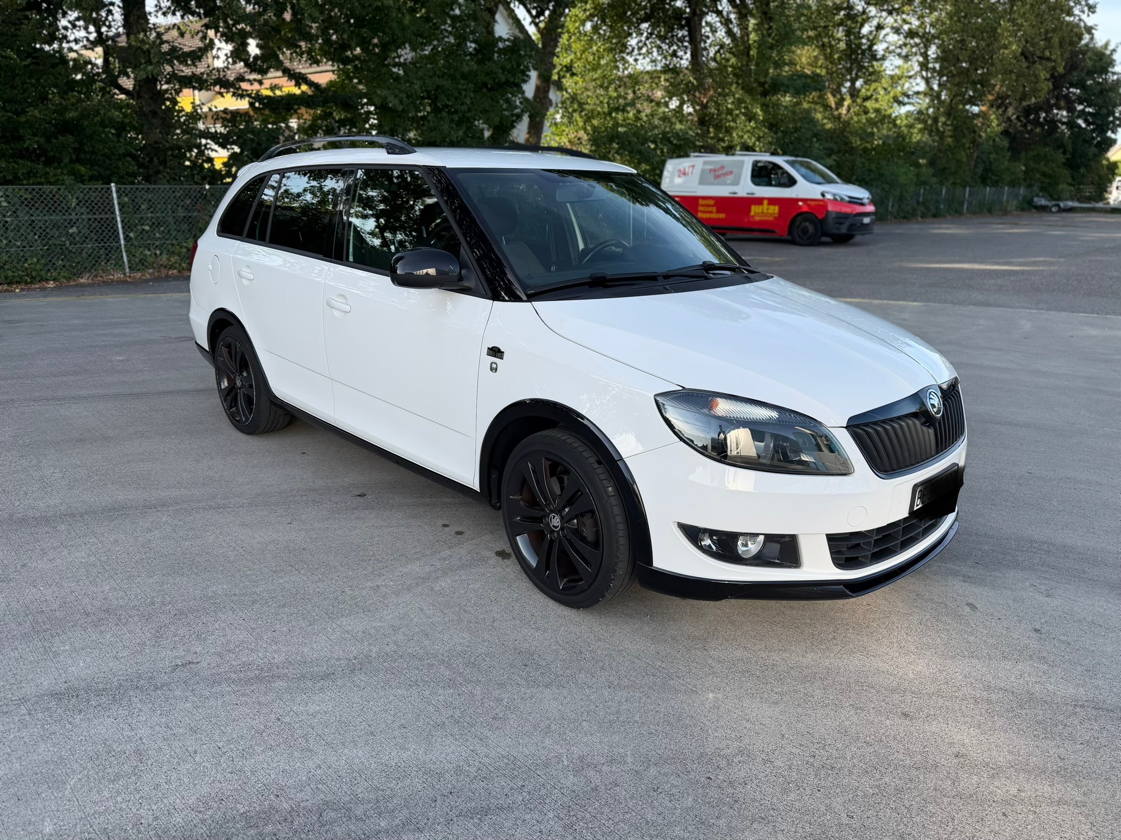 Car photo