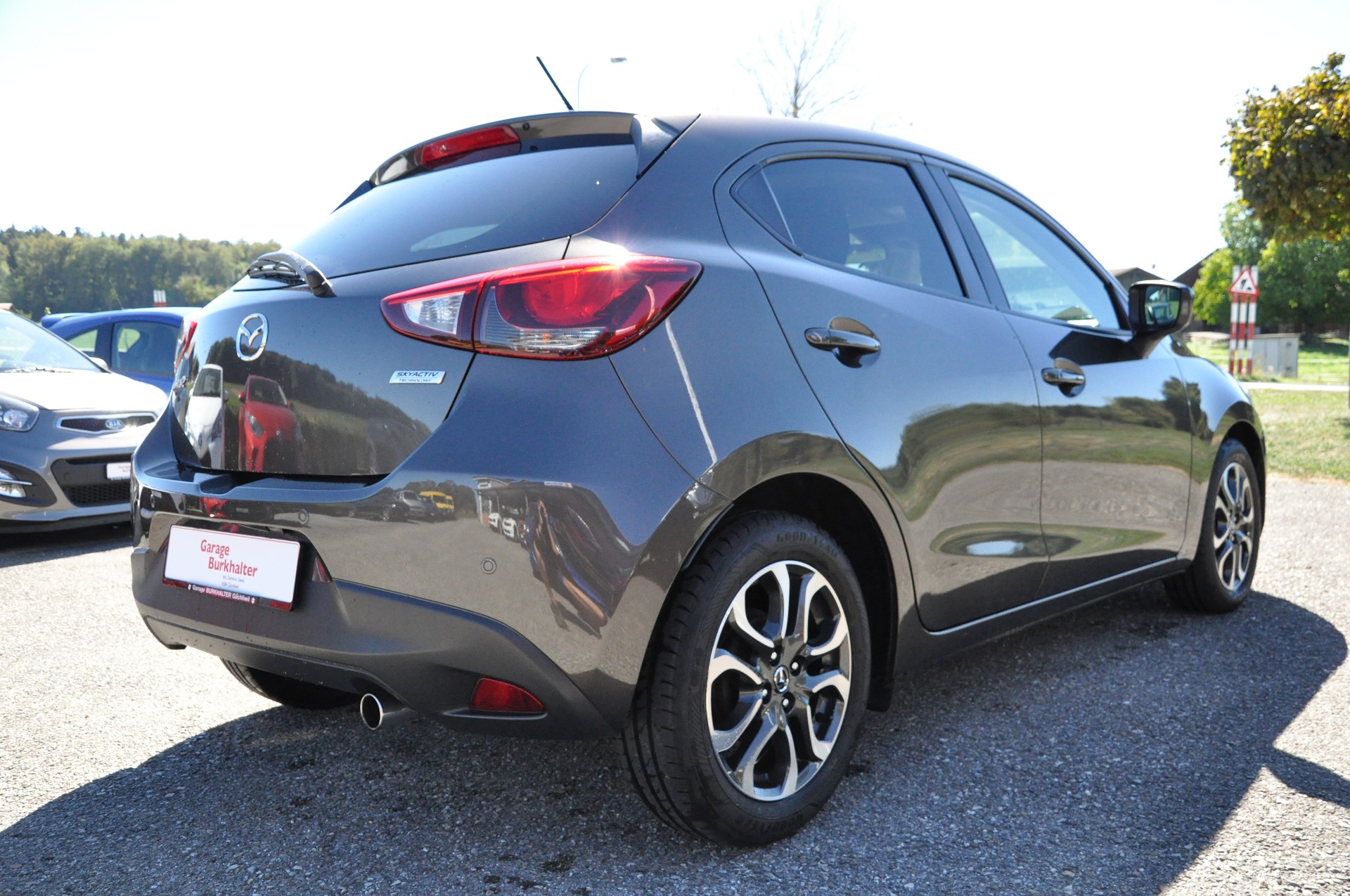 MAZDA 2 1.5i 16V Skyactiv-G Revolution-image-5