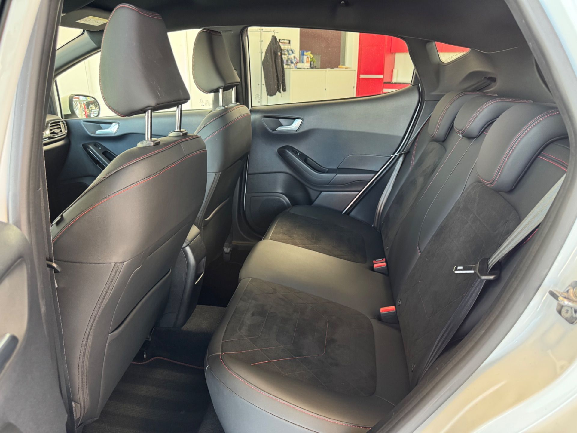 FORD Fiesta 1.0 SCTi MHEV ST Line X Automat-image-21