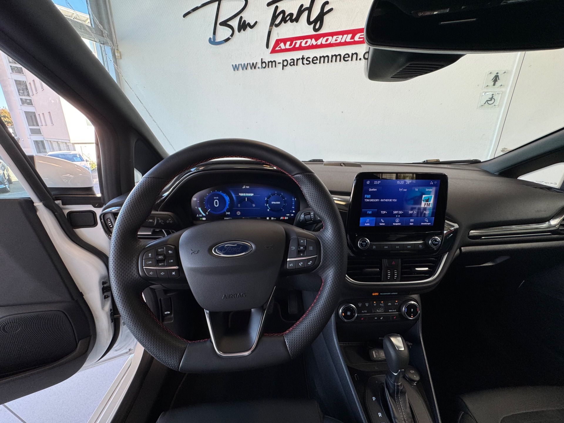 FORD Fiesta 1.0 SCTi MHEV ST Line X Automat-image-9