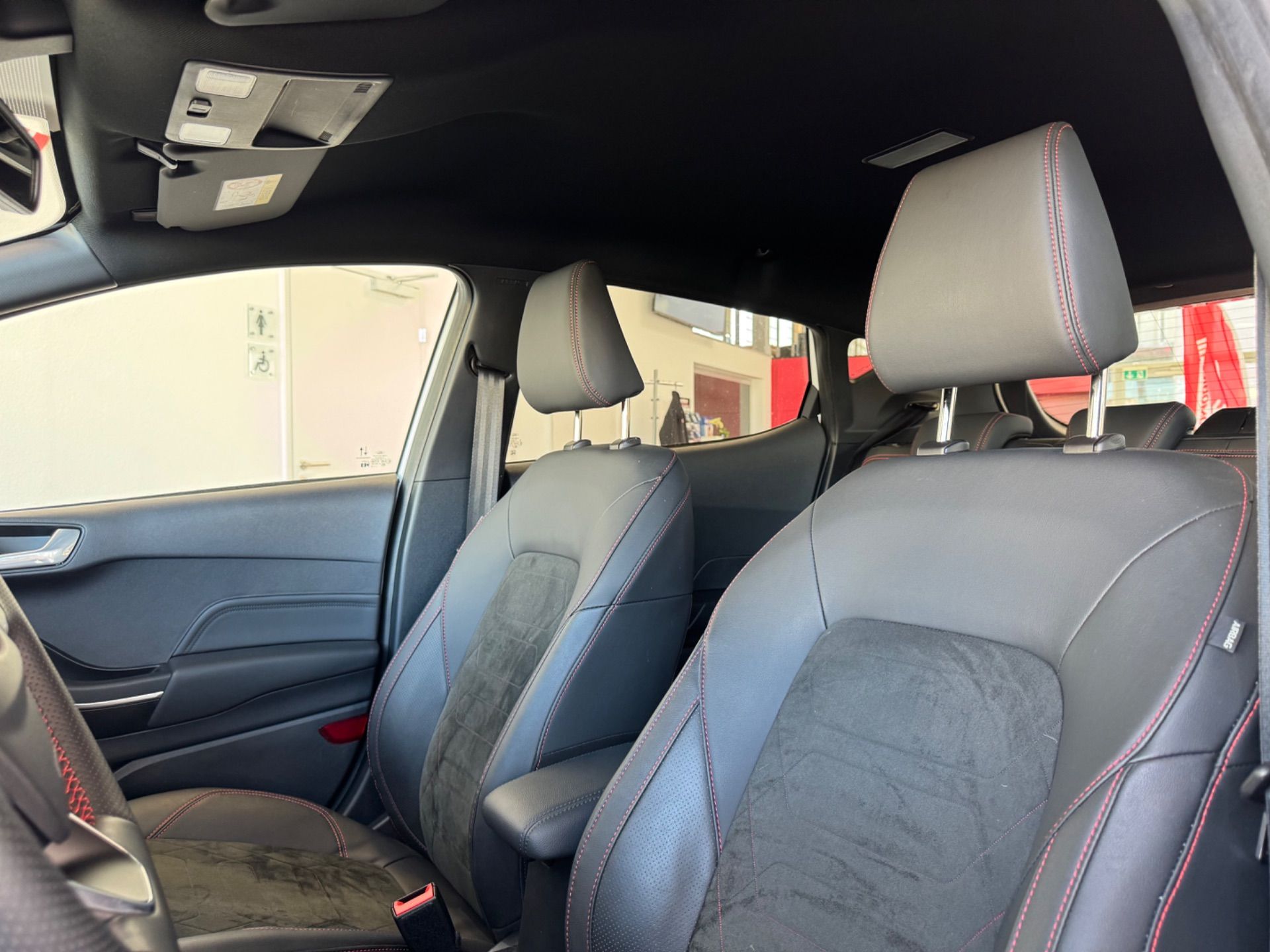 FORD Fiesta 1.0 SCTi MHEV ST Line X Automat-image-10