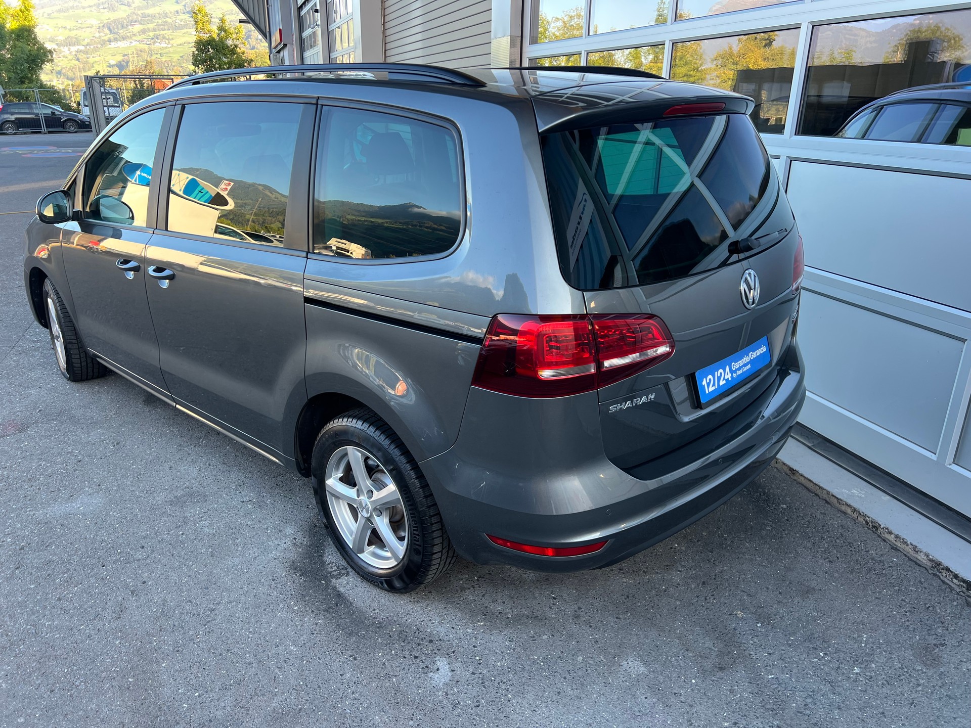 VW Sharan 2.0 TDI Comfortline 4x4 PS 150 *** 7 Plätzer * Navigation * 8 fachbreift * frisch ab MFK * 12/24 Garantie möglich **-image-5