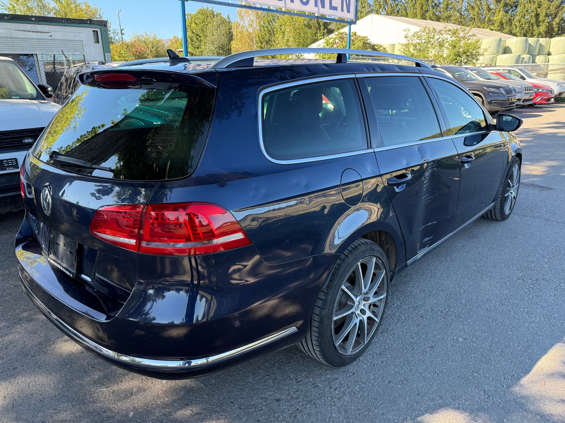 VW Passat Variant 2.0 TSI Highline-image-5