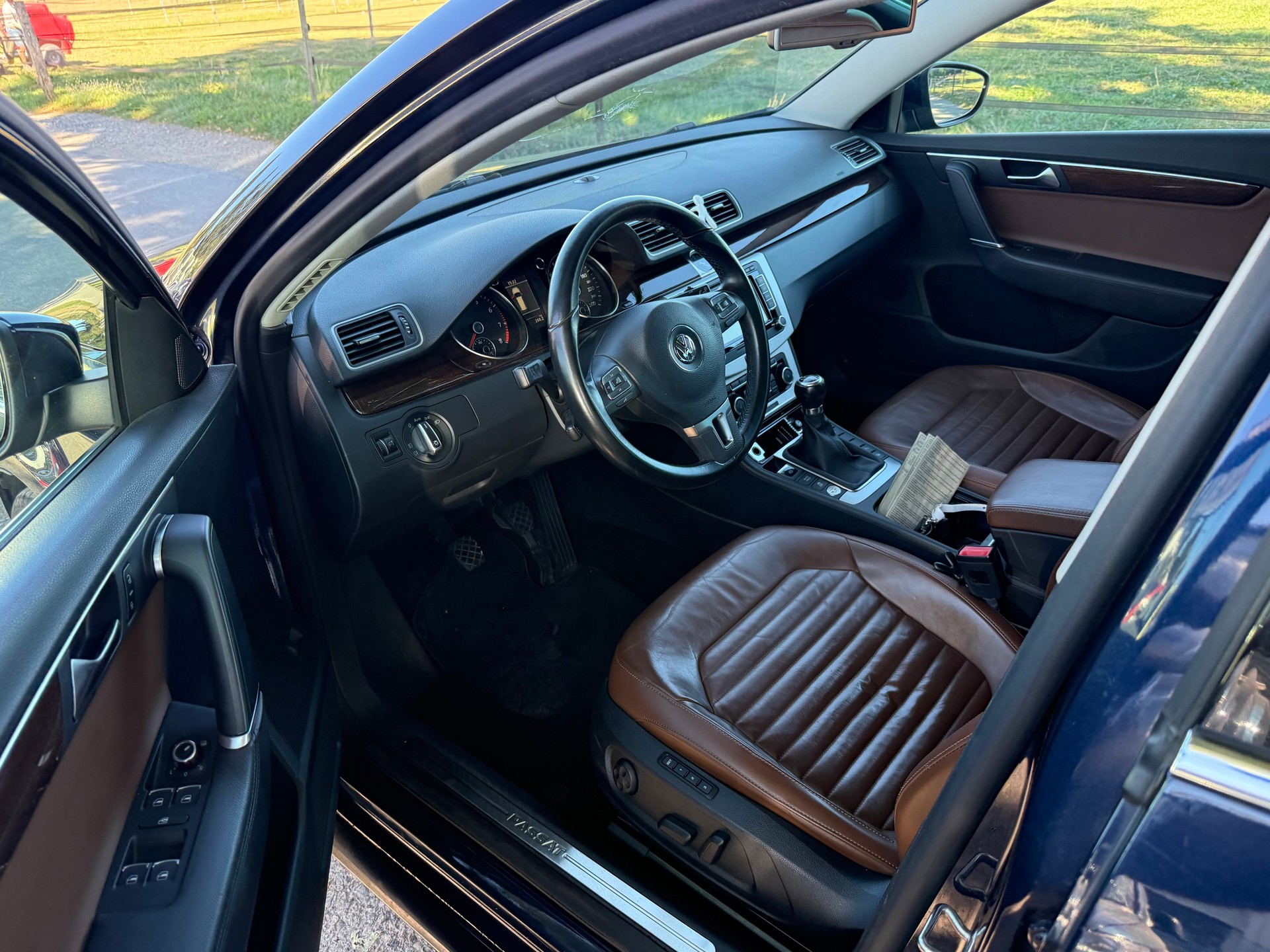 VW Passat Variant 2.0 TSI Highline-image-10