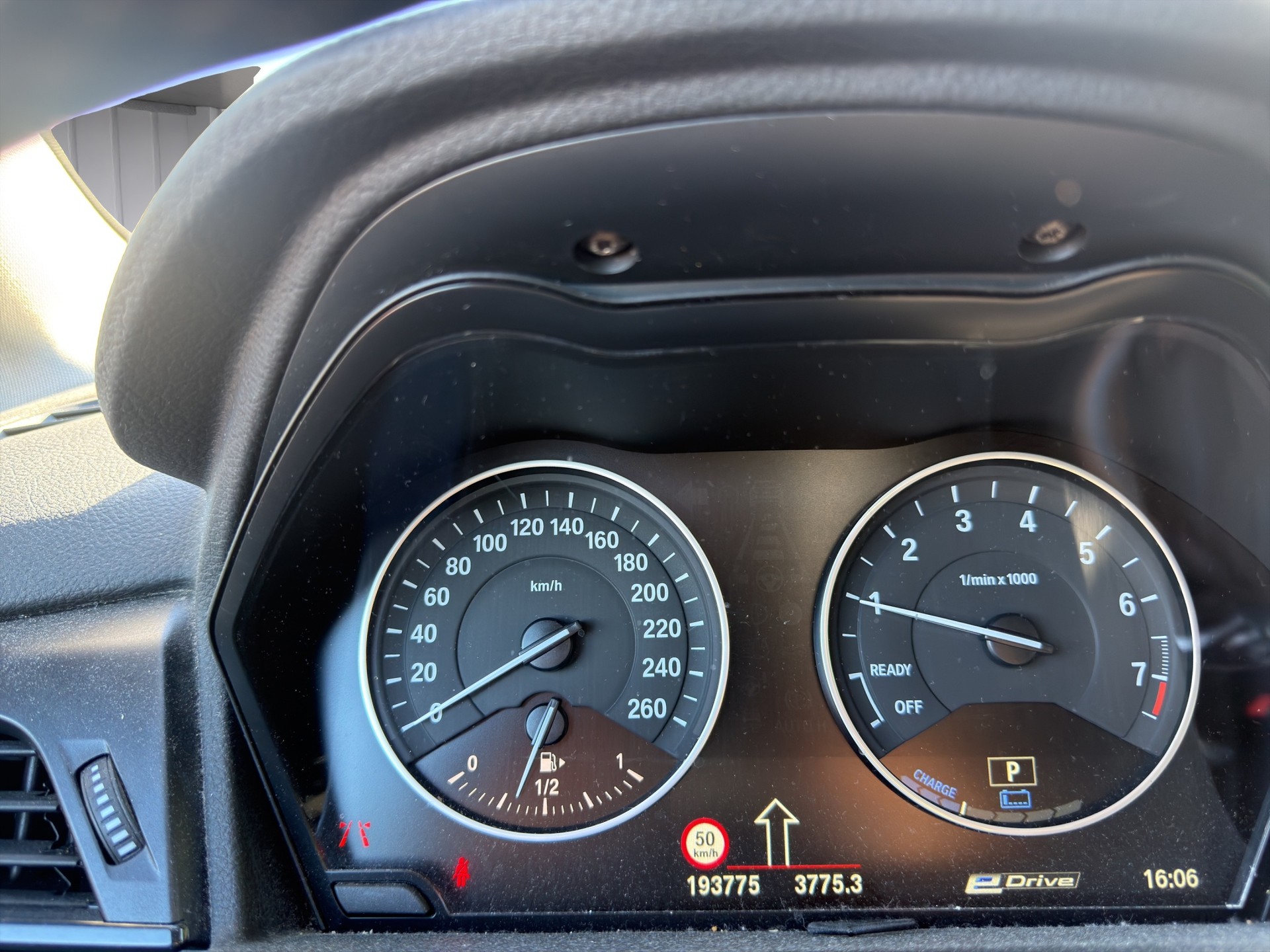 BMW 225xe iPerformance Active Tourer Steptronic-image-9