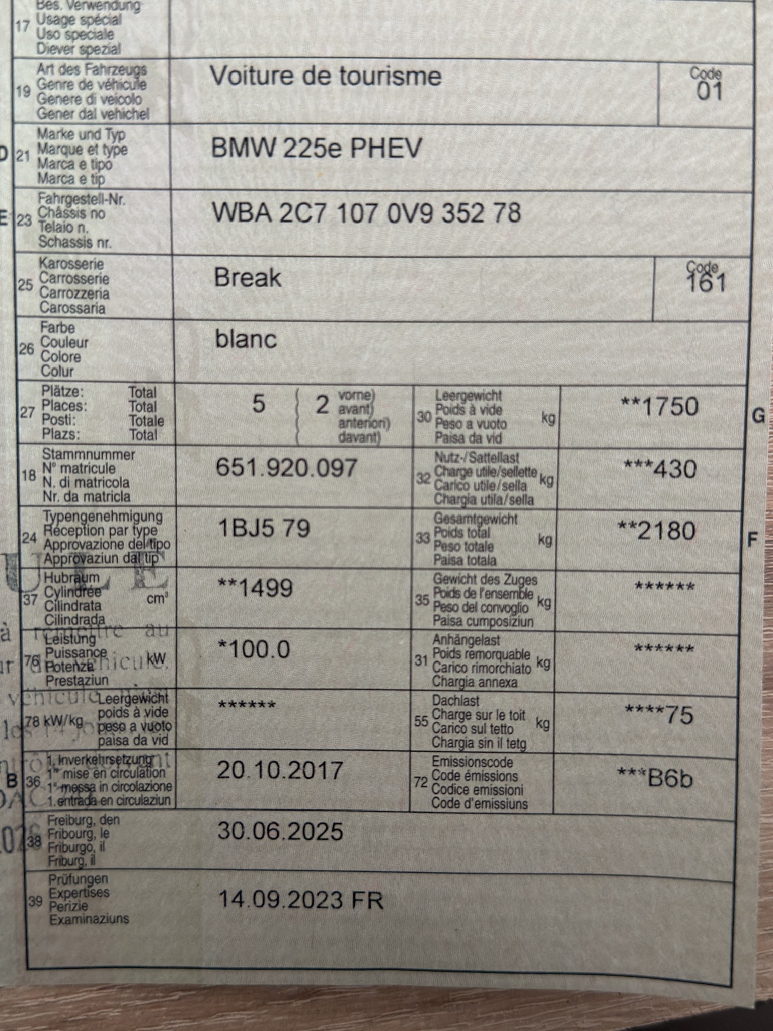 BMW 225xe iPerformance Active Tourer Steptronic-image-13