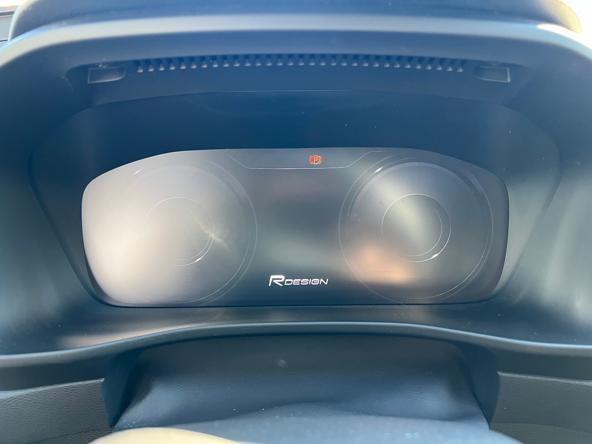 VOLVO XC40 T5 AWD R-Design Geartronic *248 PS*-image-13