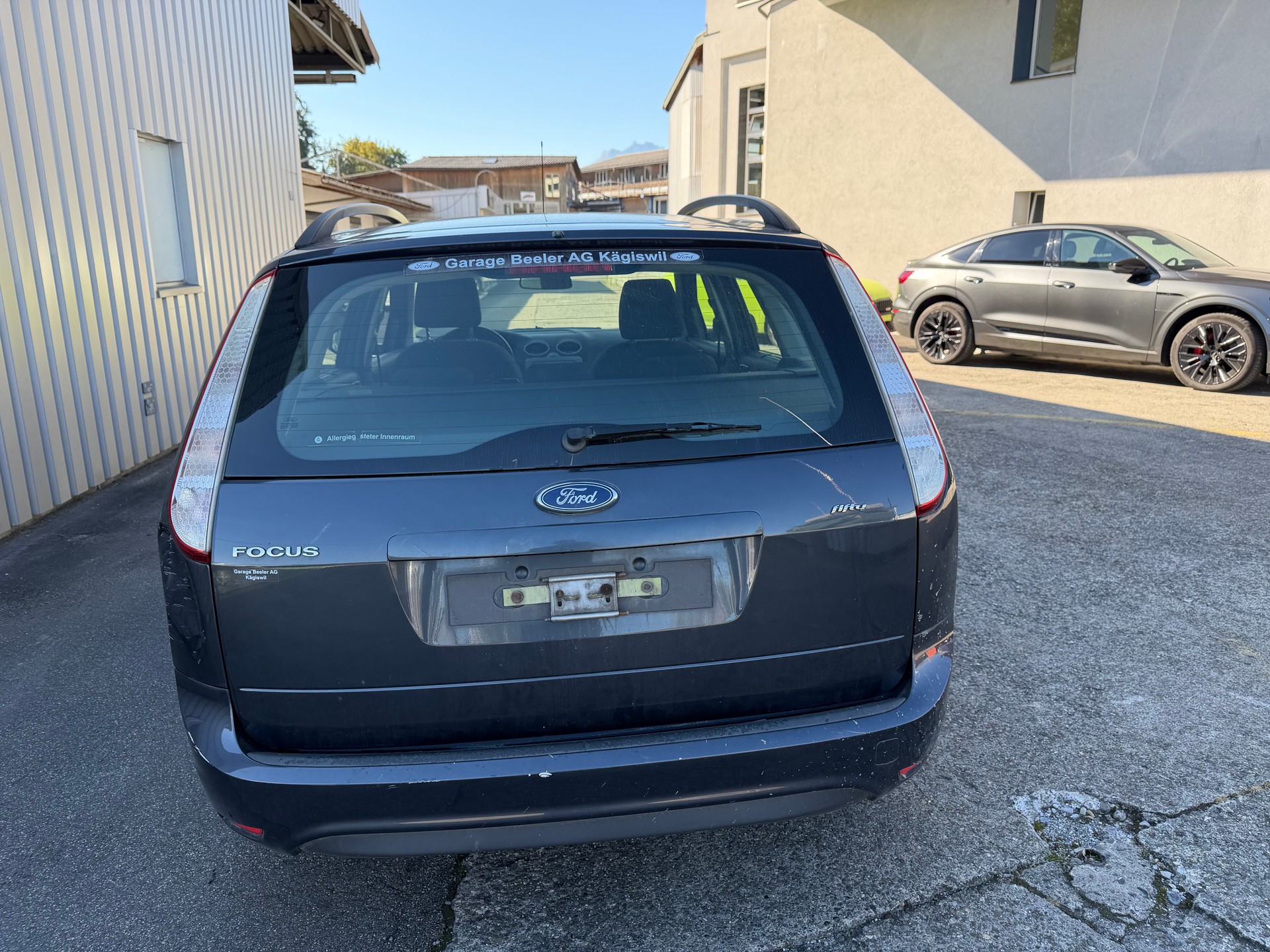 FORD Focus 1.6i VCT Carving-image-4