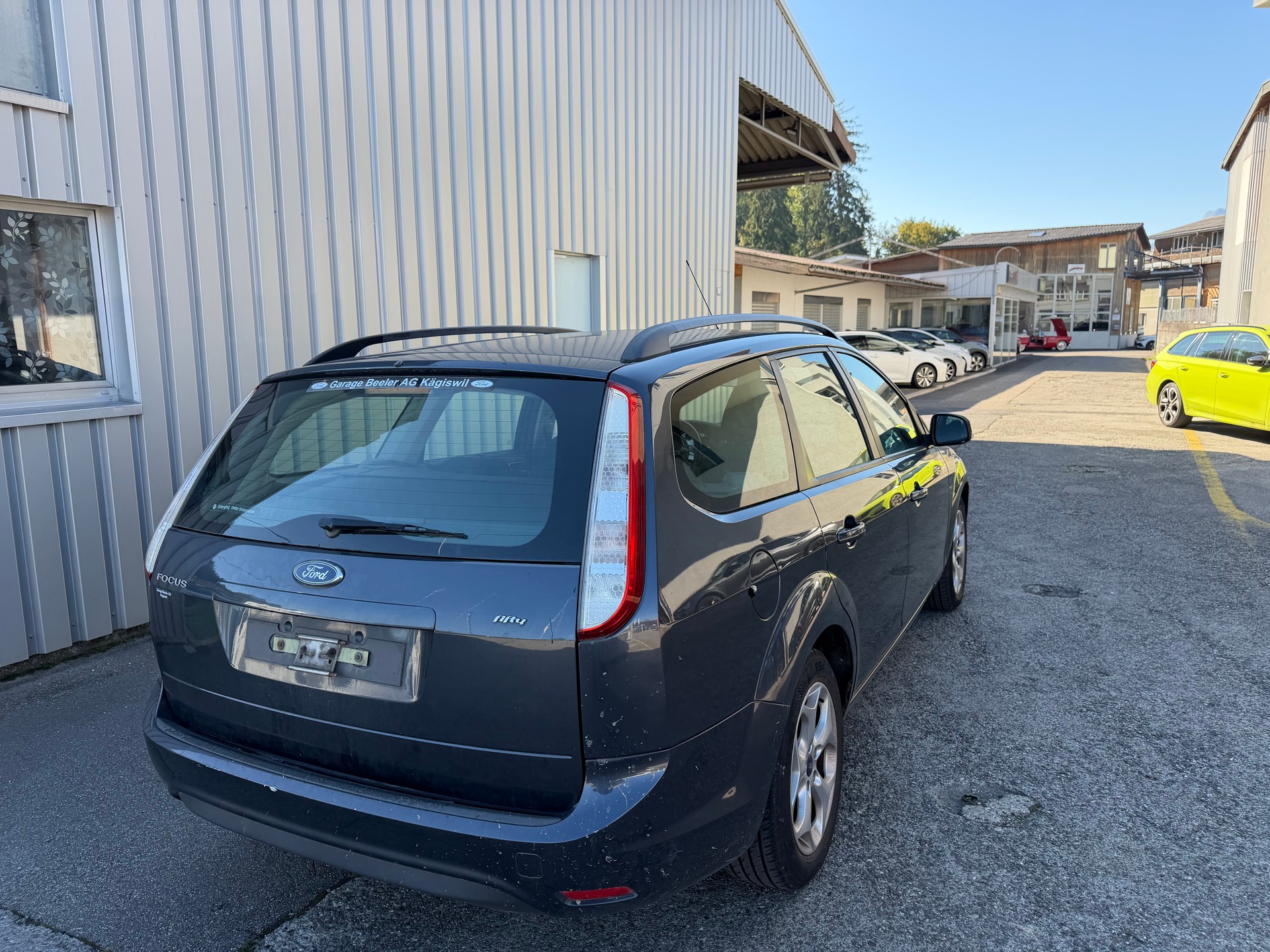 FORD Focus 1.6i VCT Carving-image-5