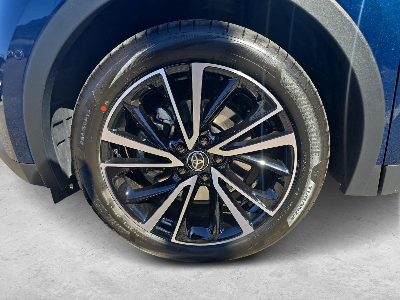 TOYOTA C-HR 2.0 PHEV Style Premiere-image-19