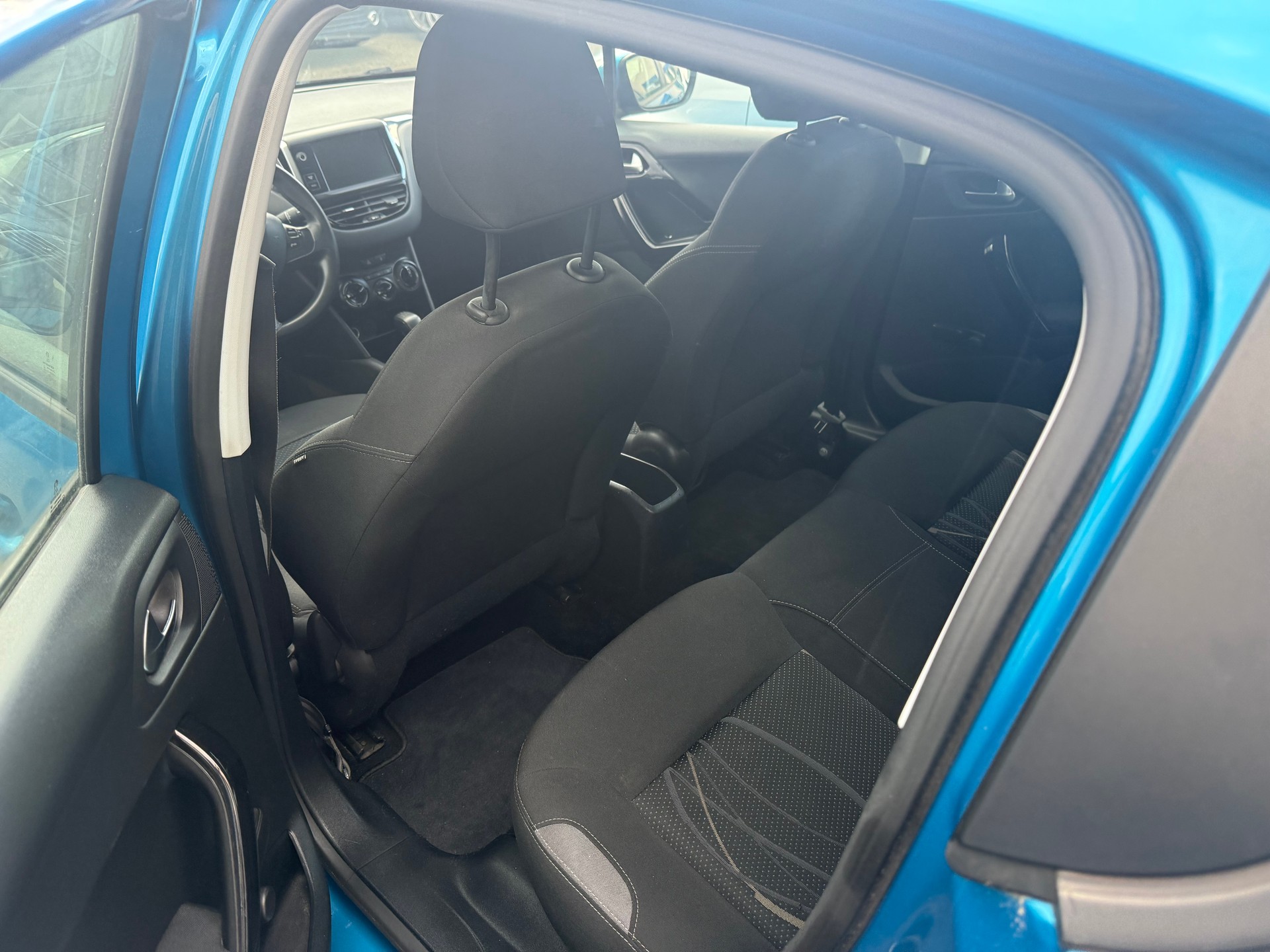 PEUGEOT 208 1.2 VTI Access-image-7