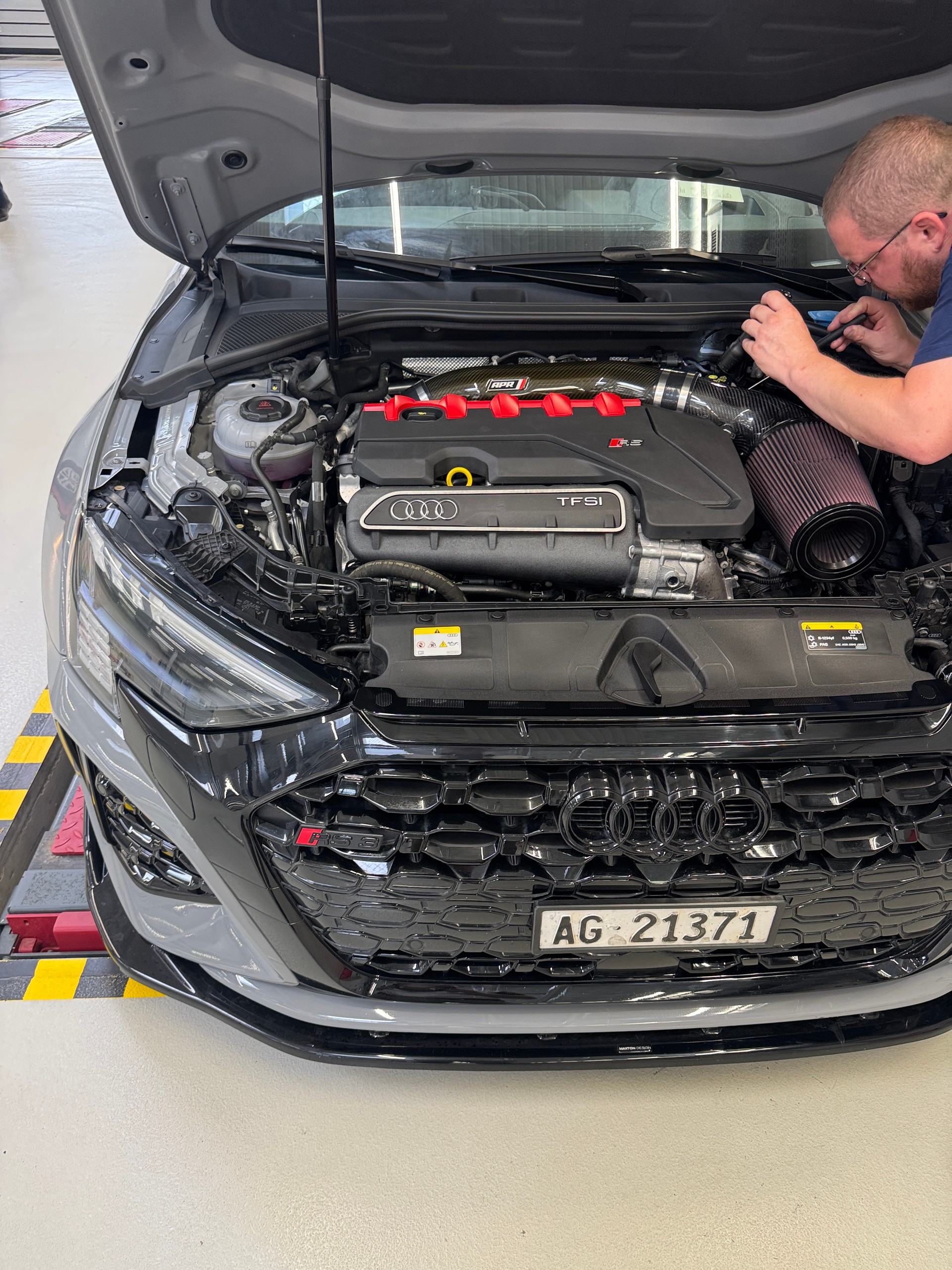 AUDI 2.5 TFSI quattro S-Tronic-image-3