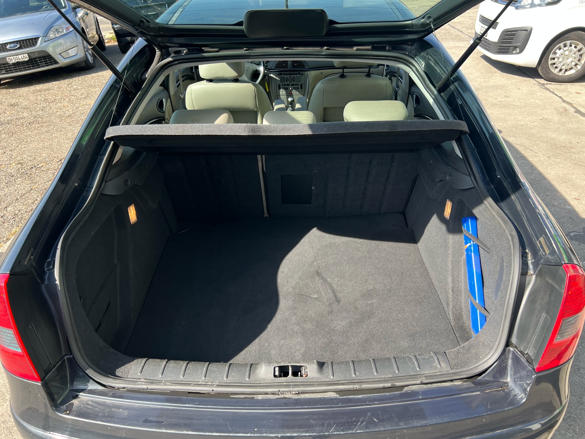 CITROEN C5 Berline 2.2 HDi Exclusive-image-12