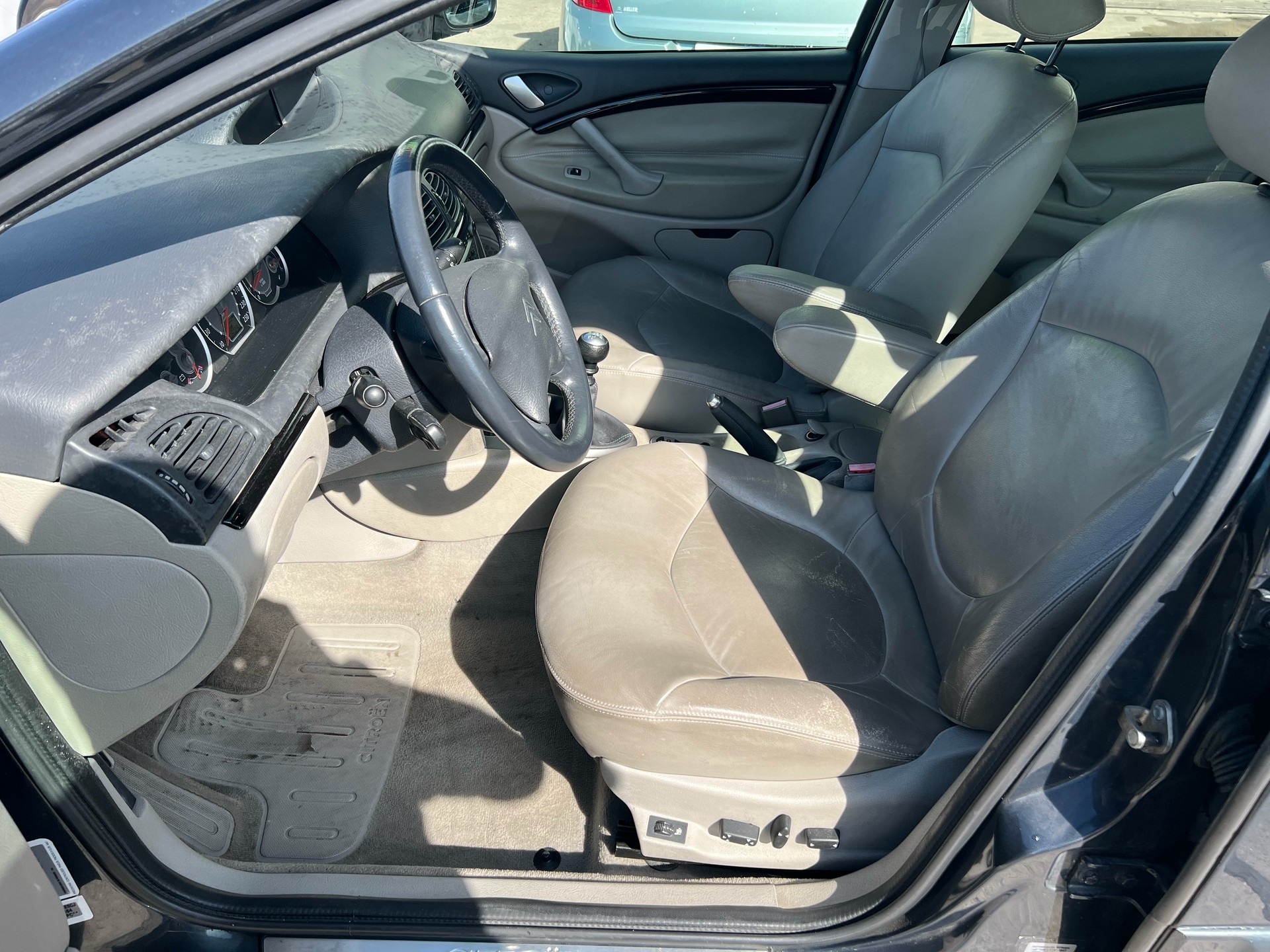 CITROEN C5 Berline 2.2 HDi Exclusive-image-7