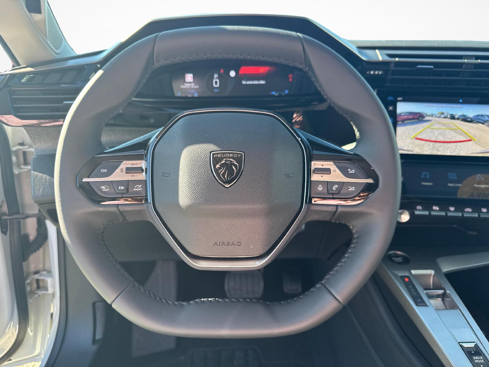 PEUGEOT 308 SW 1.2 Hybrid Allure-image-13