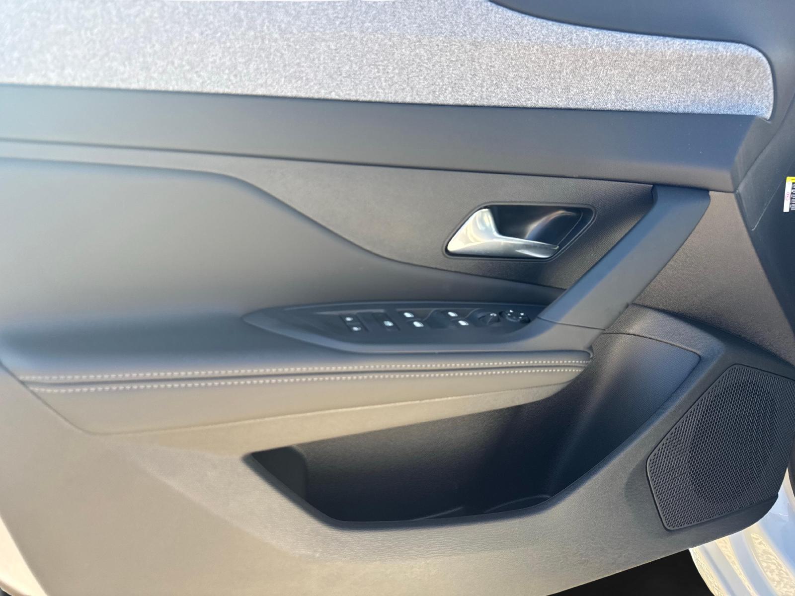 PEUGEOT 308 SW 1.2 Hybrid Allure-image-12