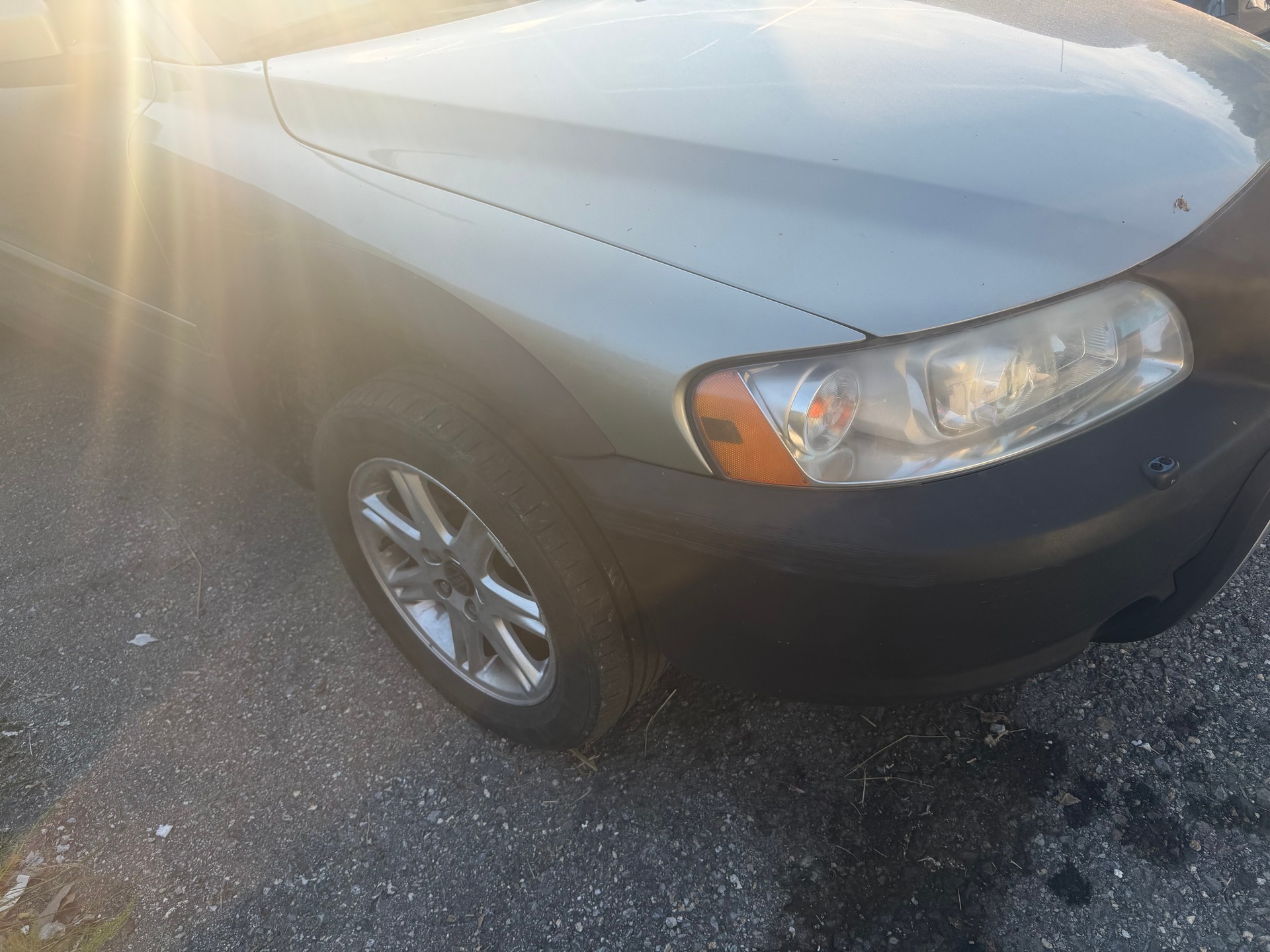 VOLVO XC70 D5 AWD Momentum-image-0