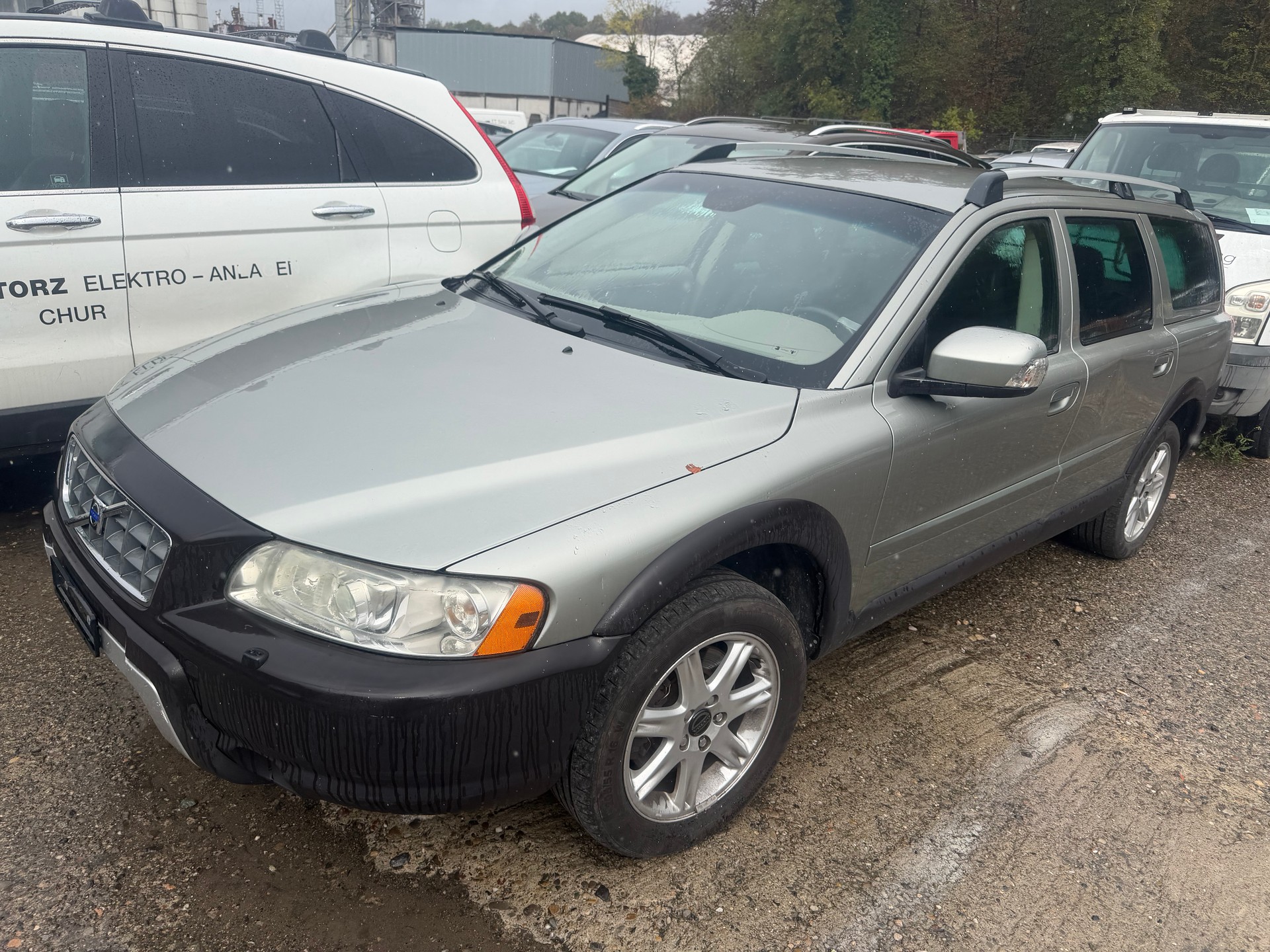 VOLVO XC70 D5 AWD Cross Country-image-3