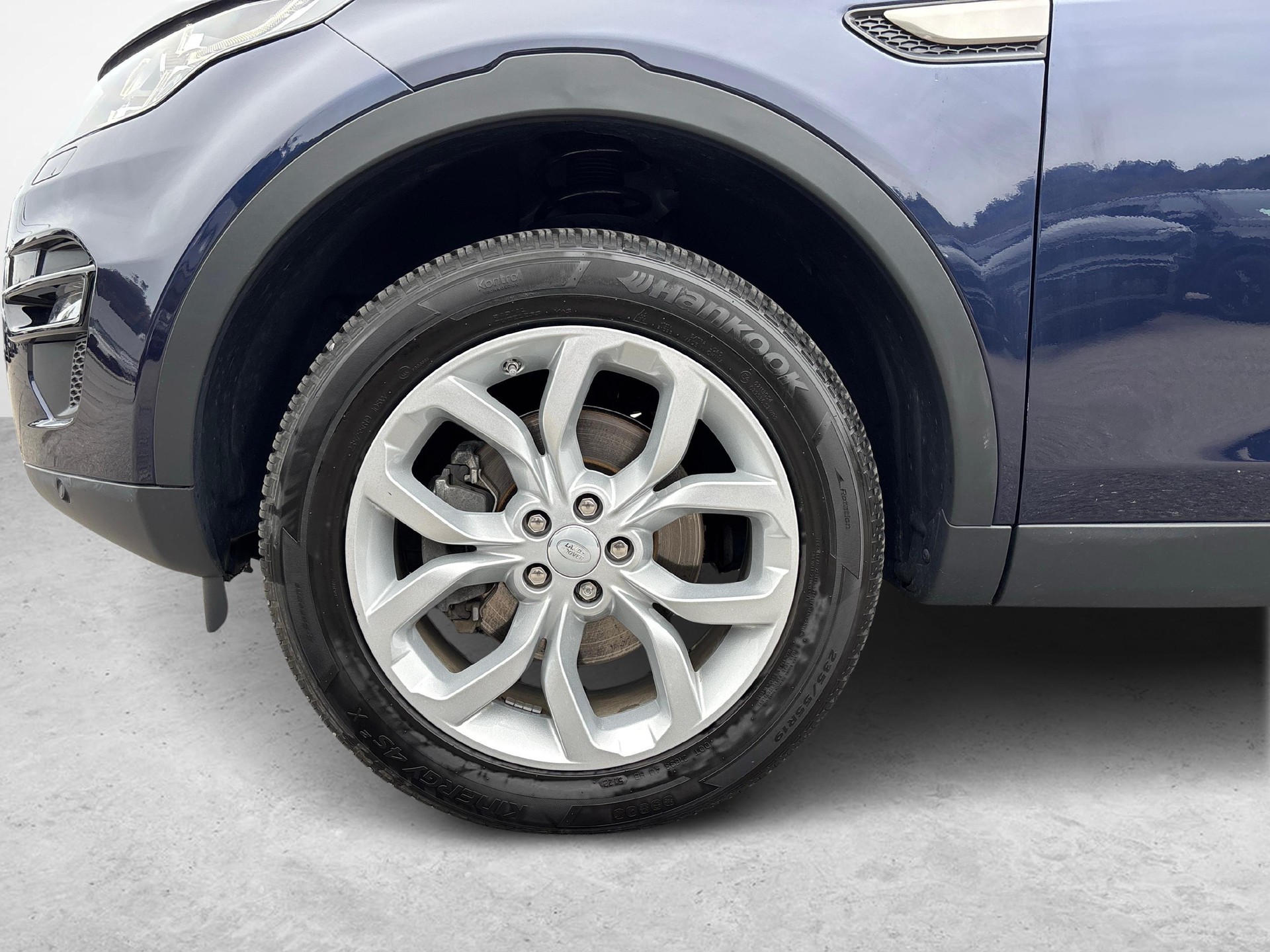 LAND ROVER Discovery Sport 2.0 TD4 SE-image-12