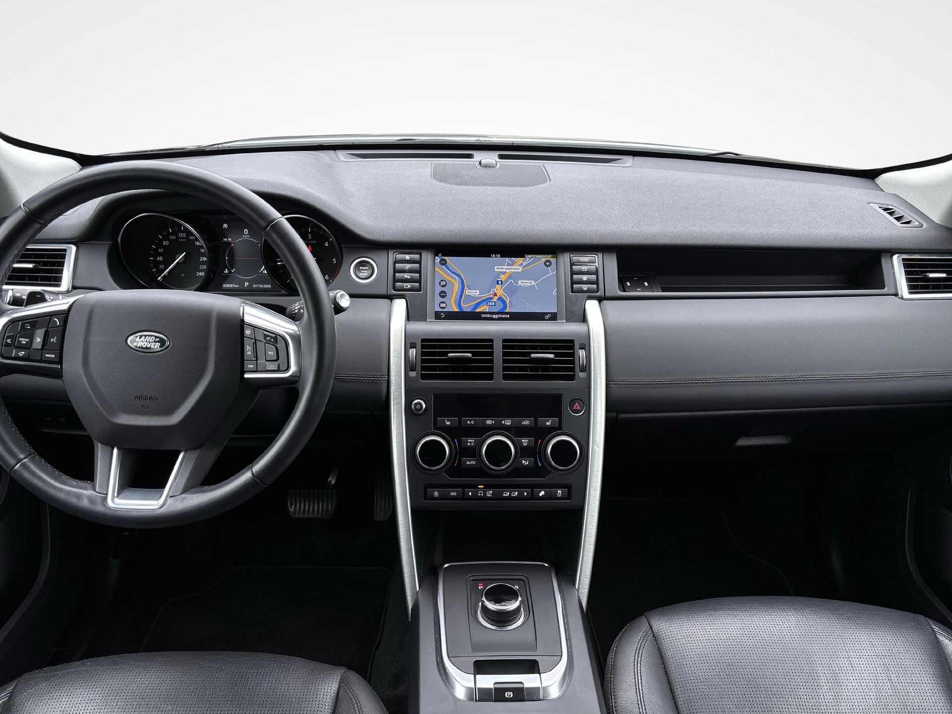 LAND ROVER Discovery Sport 2.0 TD4 SE-image-11