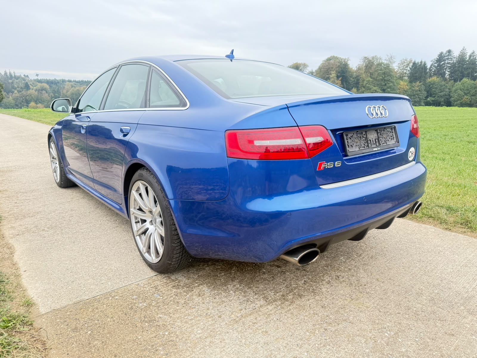 AUDI RS6 Limousine 5.0 TFSI V10 quattro tiptronic AB MFK-image-3