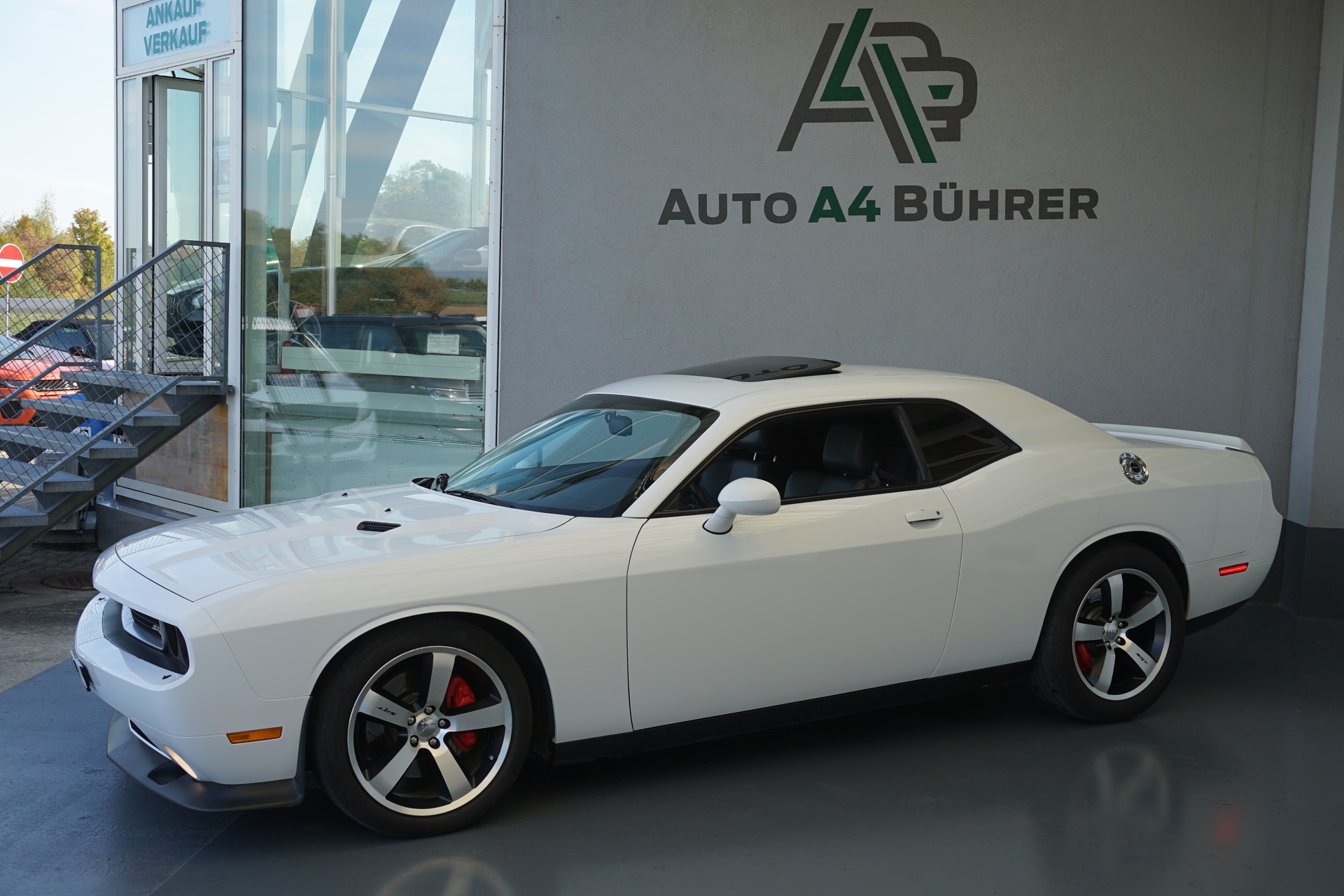 DODGE Challenger SRT 392 6,4i V8 478PS-image-3