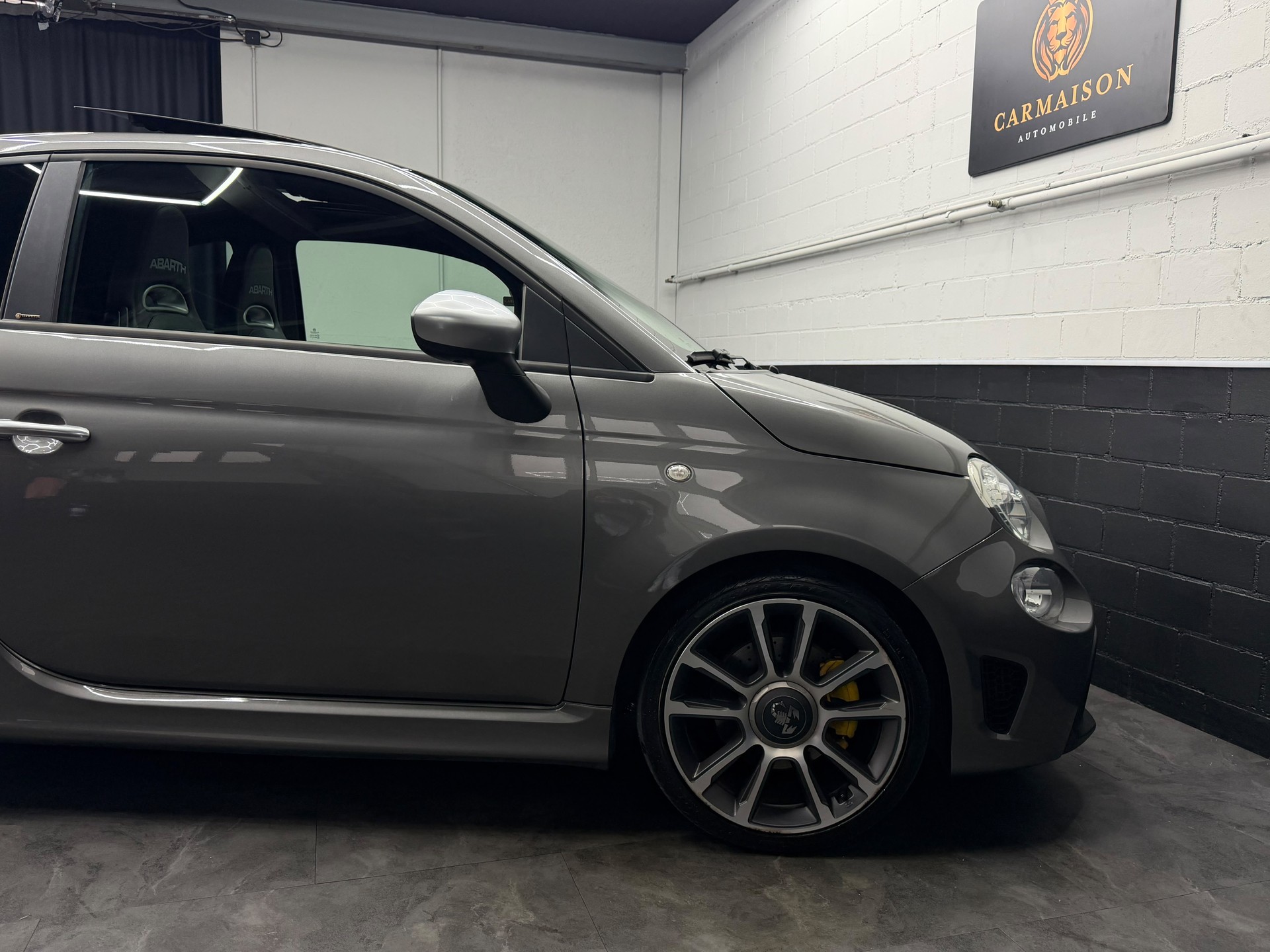 FIAT 595 1.4 16V Turbo Abarth Turismo Dualogic | CH-Auto | Panorama Dach | Leder | Bi-Xenon-image-8