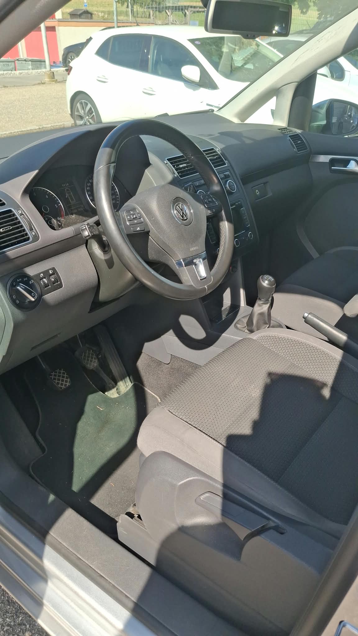 VW Touran 1.6 TDI Comfortline-image-7