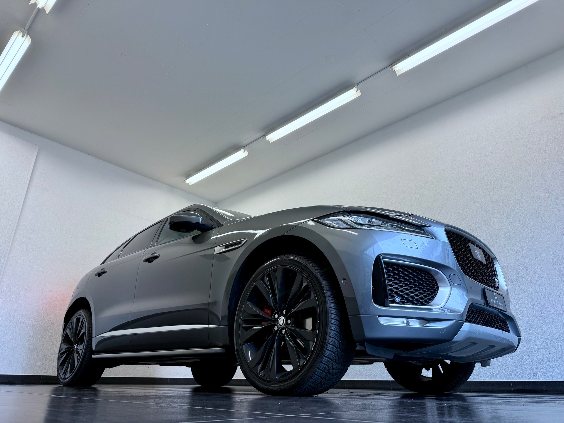 JAGUAR F-Pace 3.0 V6 S AWD Automatik-showroom-element-1